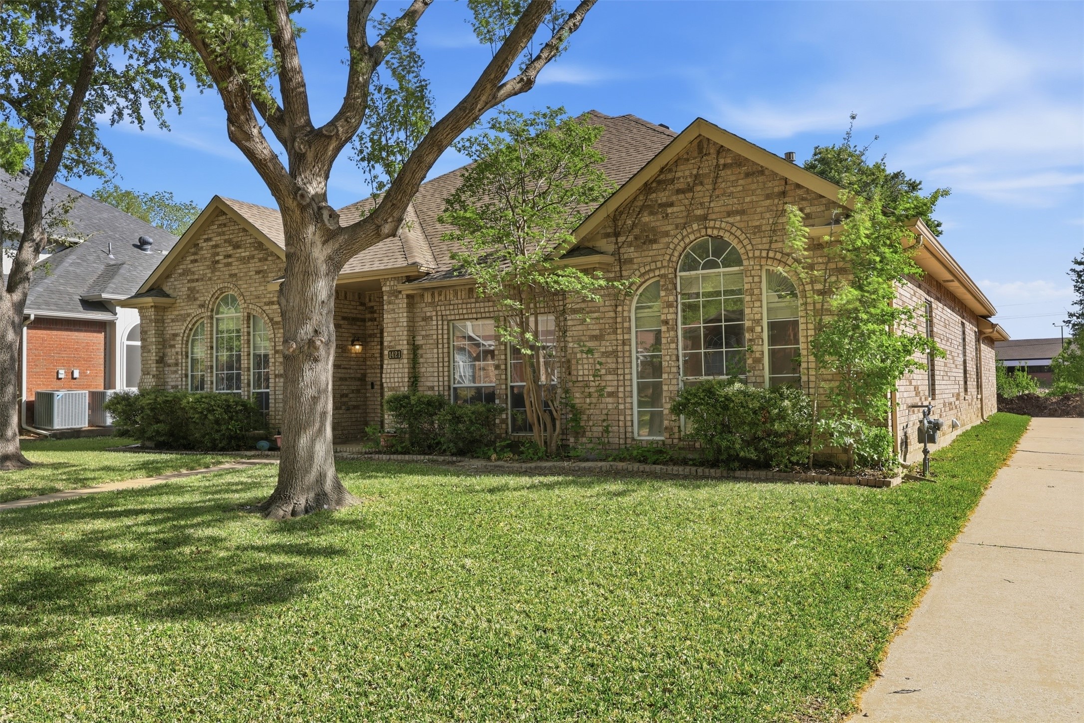 1421 Susan Lane
