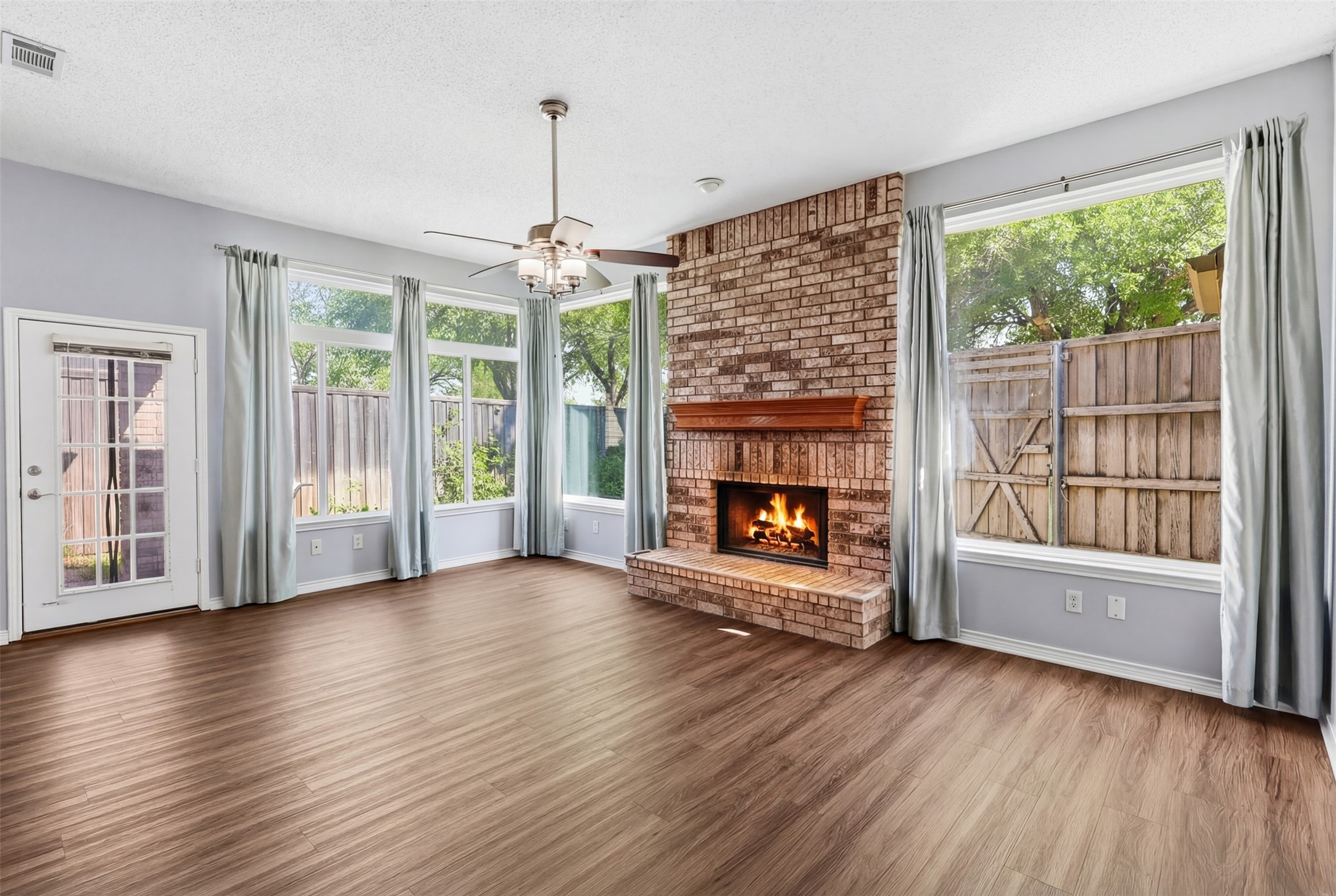 1421 Susan Lane