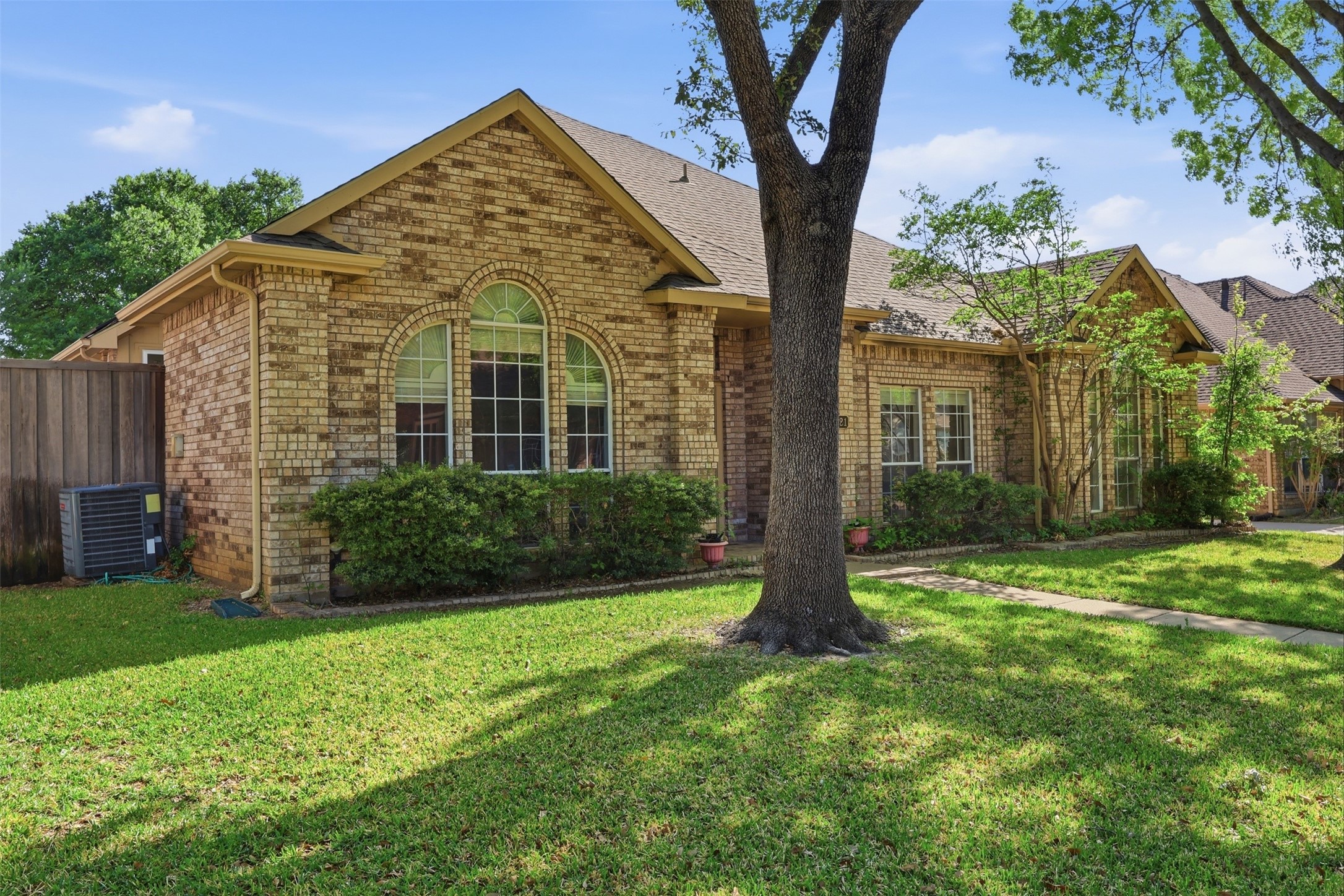 1421 Susan Lane
