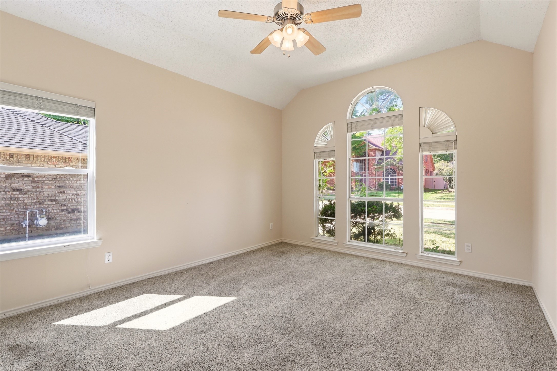 1421 Susan Lane