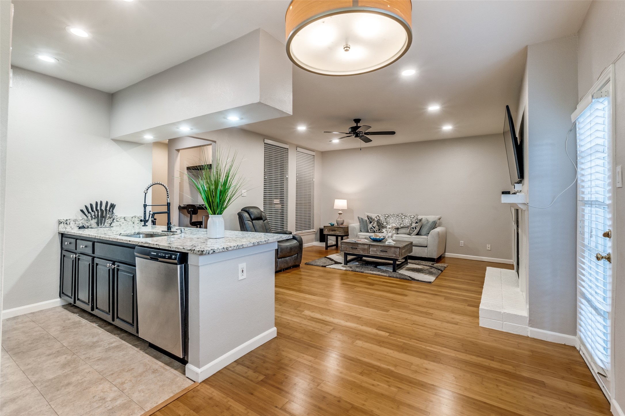 7525 Holly Hill Drive 1