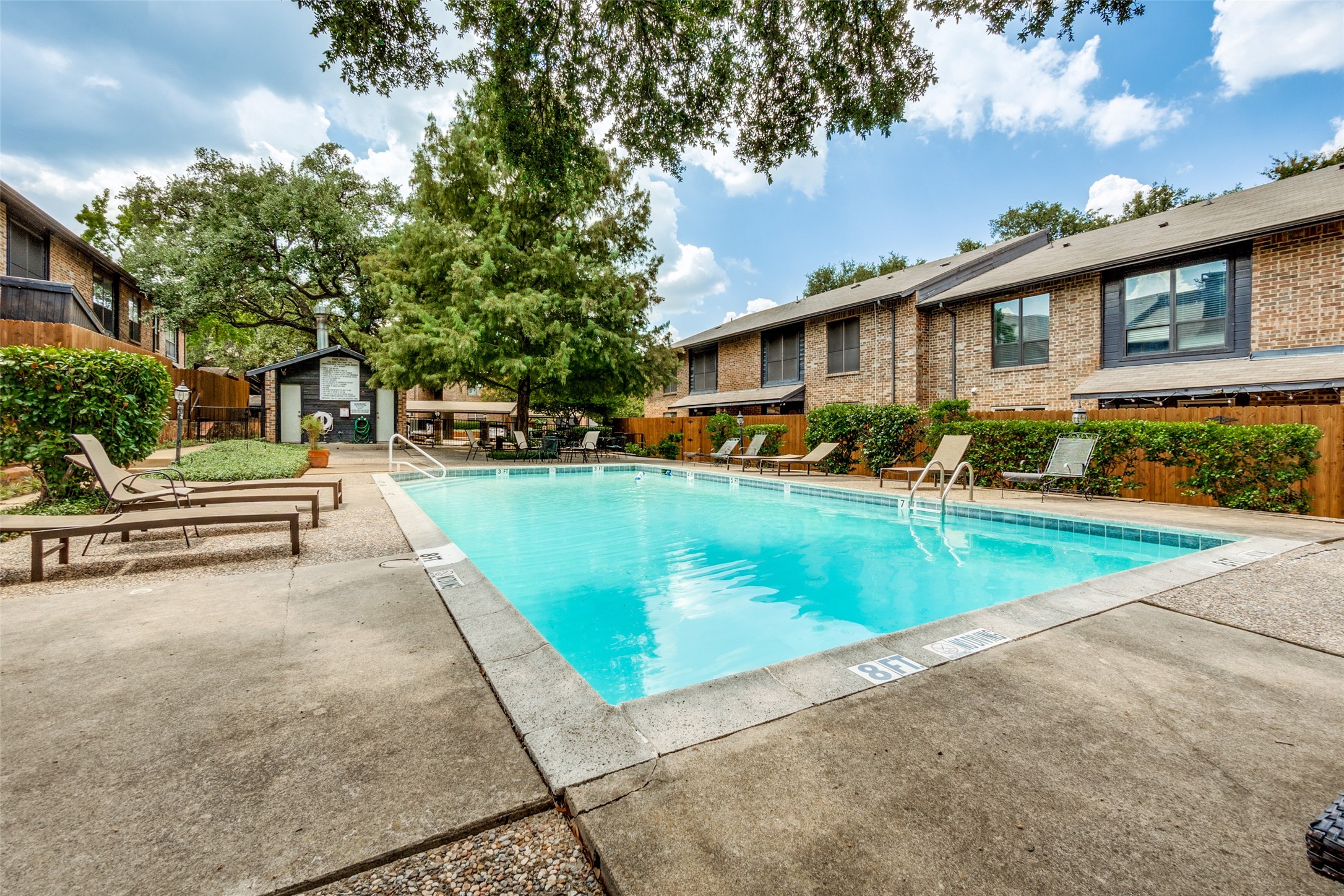 7525 Holly Hill Drive 1