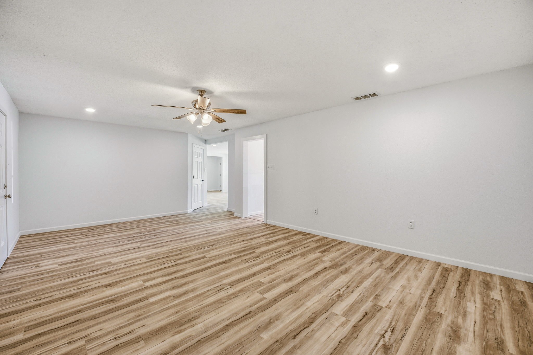 1425 W Lingleville Road