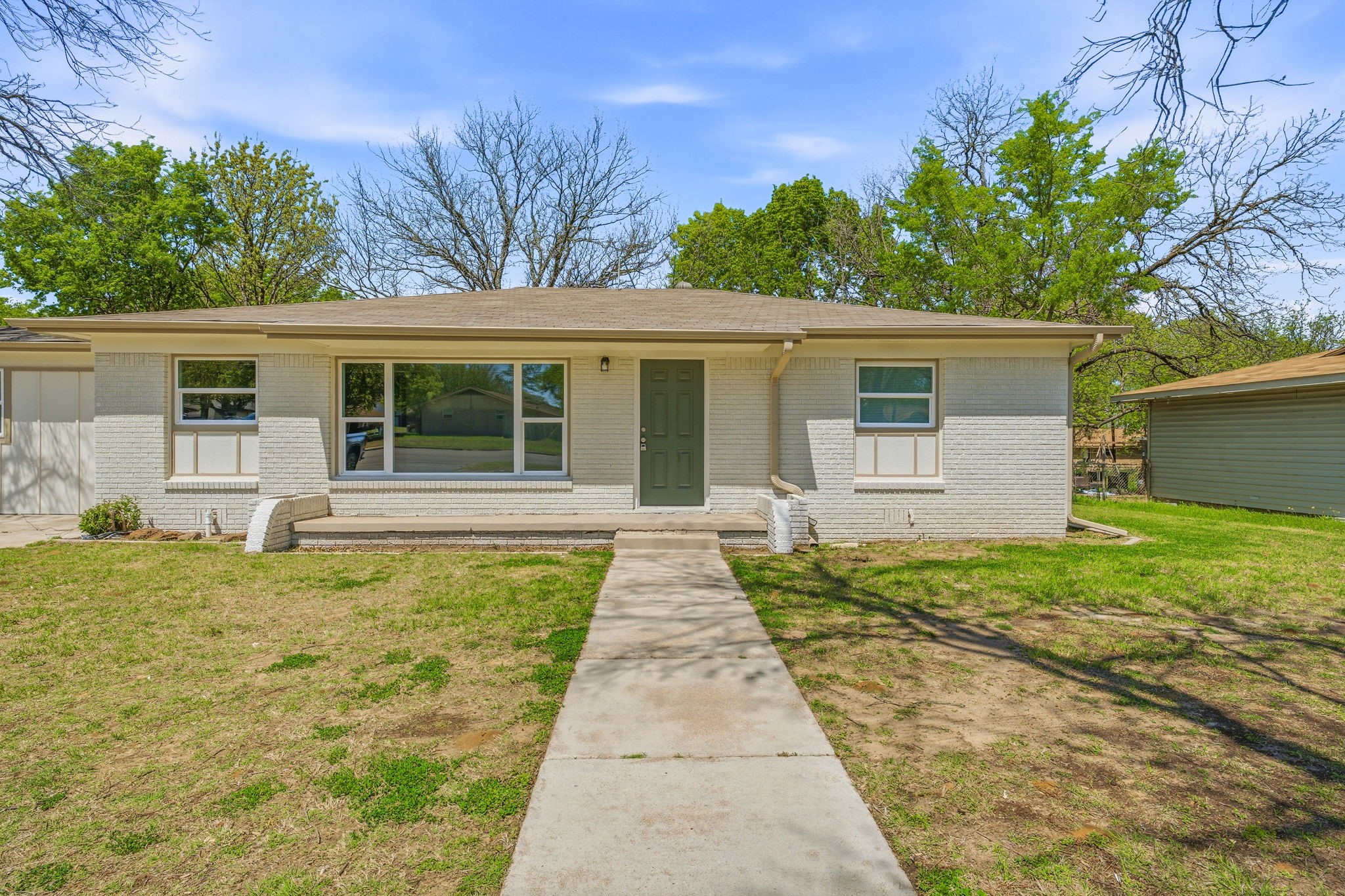 1425 W Lingleville Road
