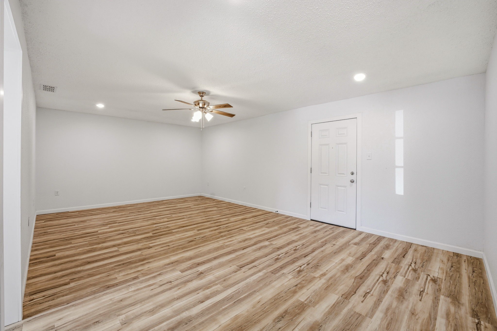 1425 W Lingleville Road