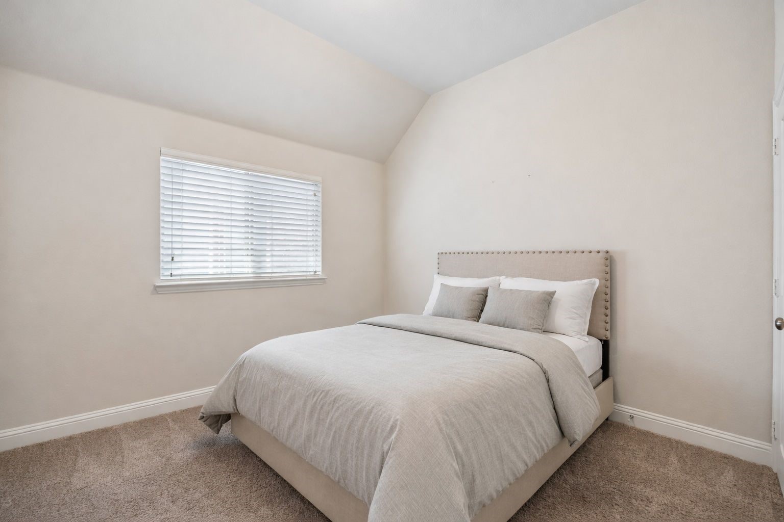 4424 Hazeltine Hills Drive