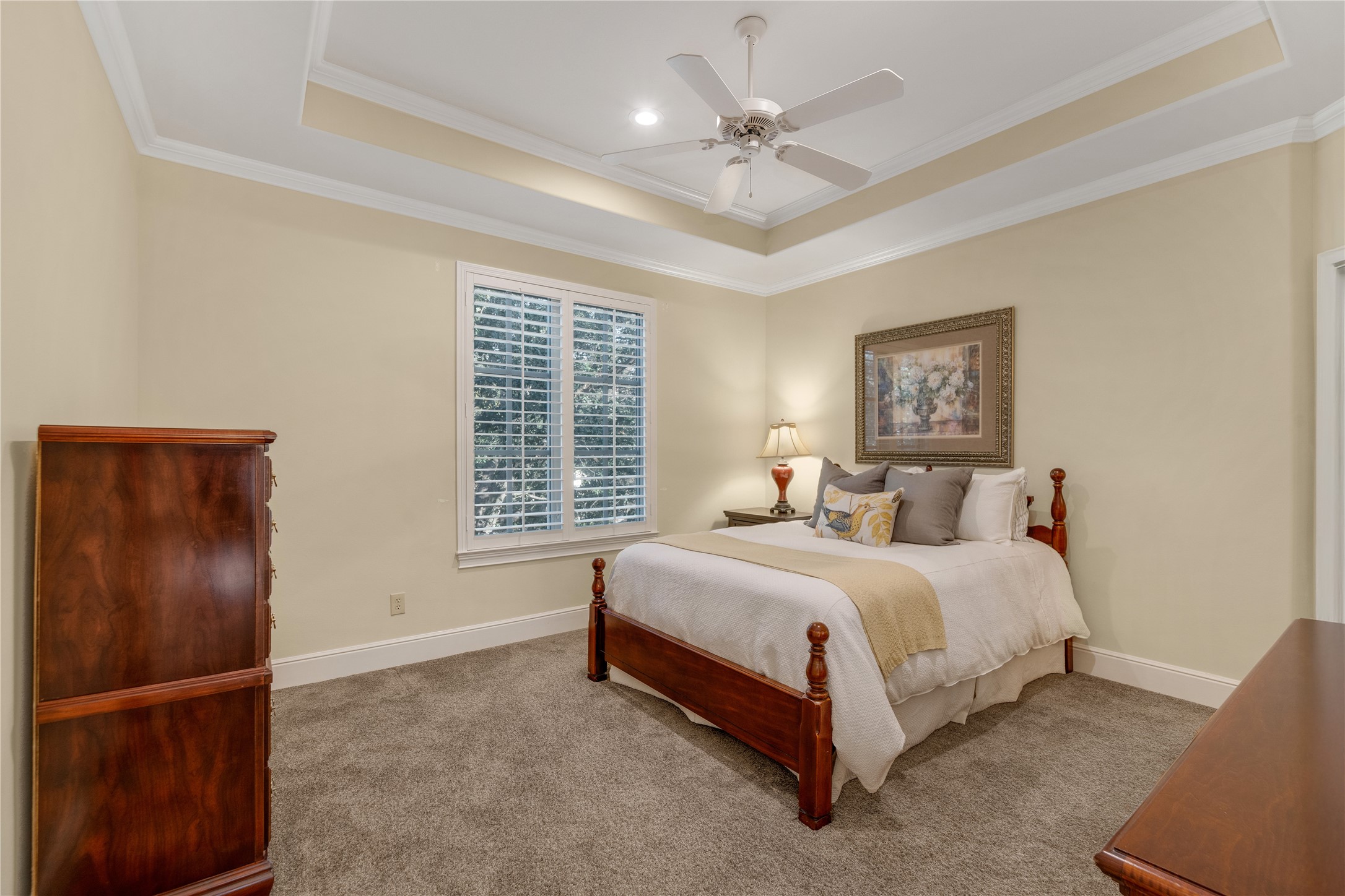 6479 Bluffview Drive