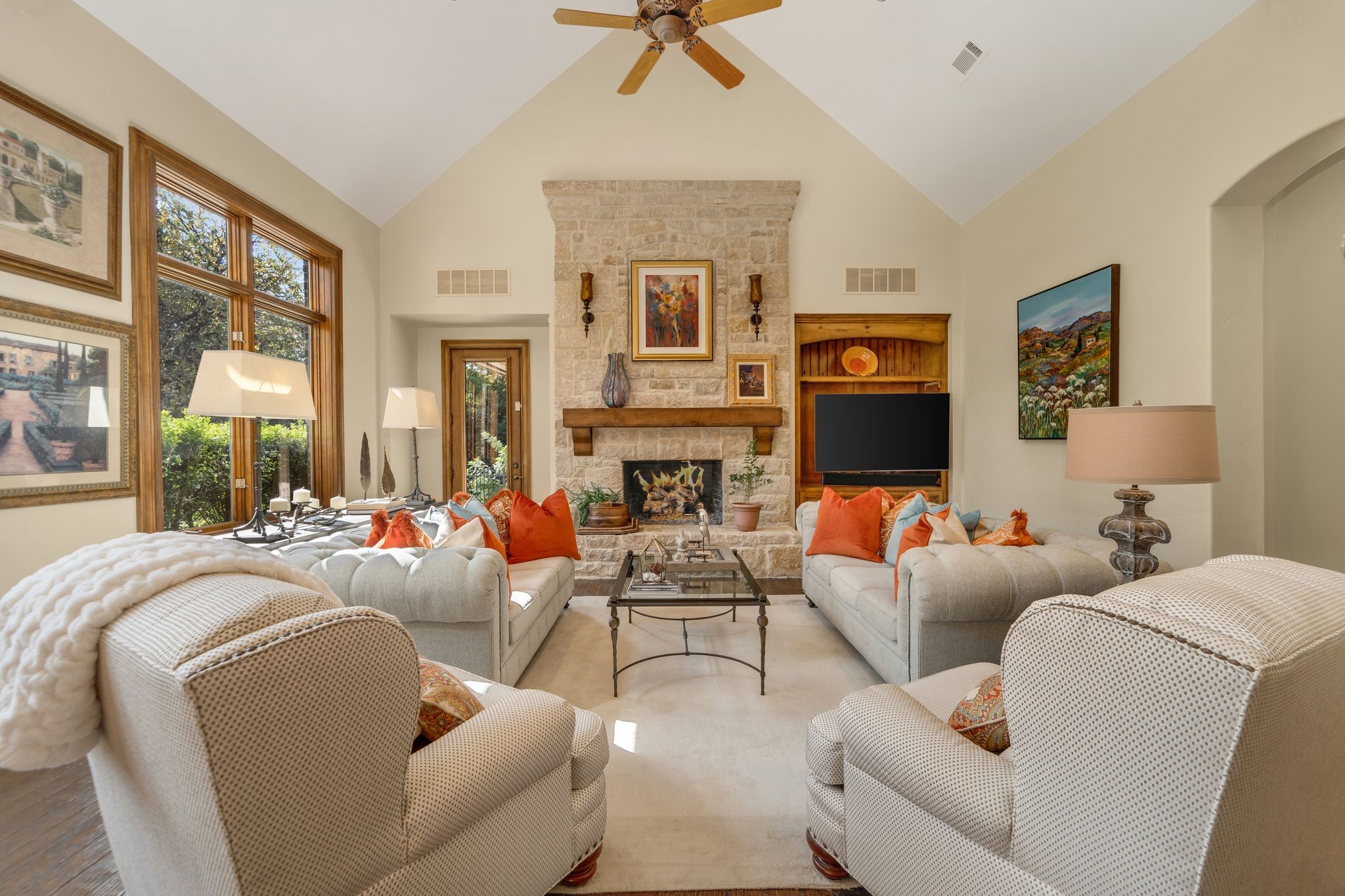6479 Bluffview Drive