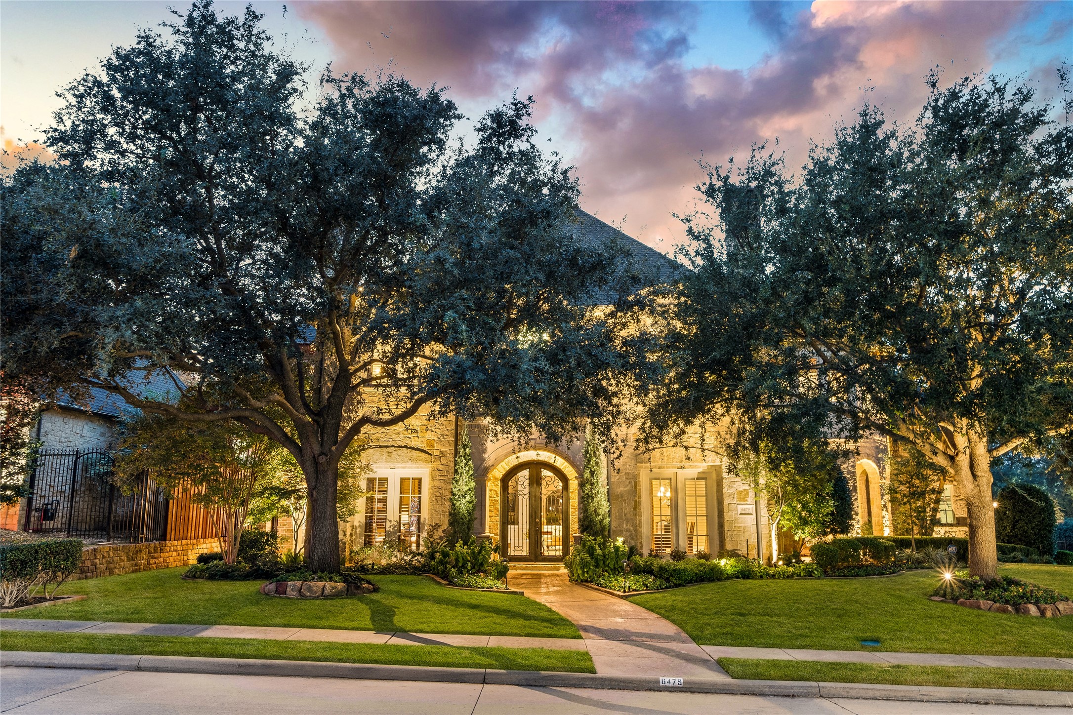6479 Bluffview Drive