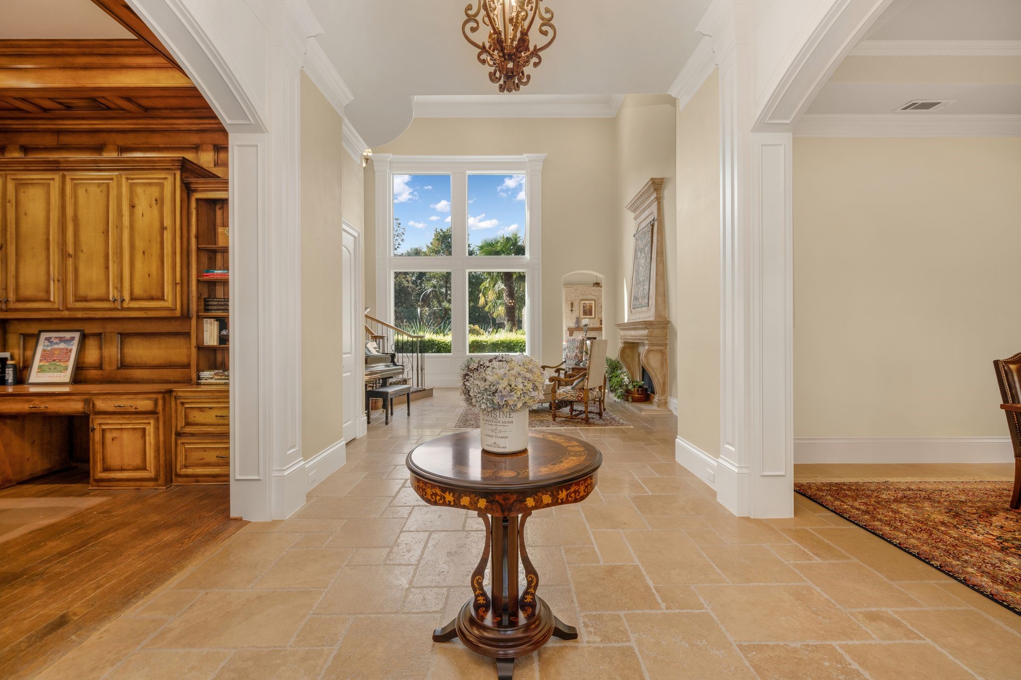 6479 Bluffview Drive
