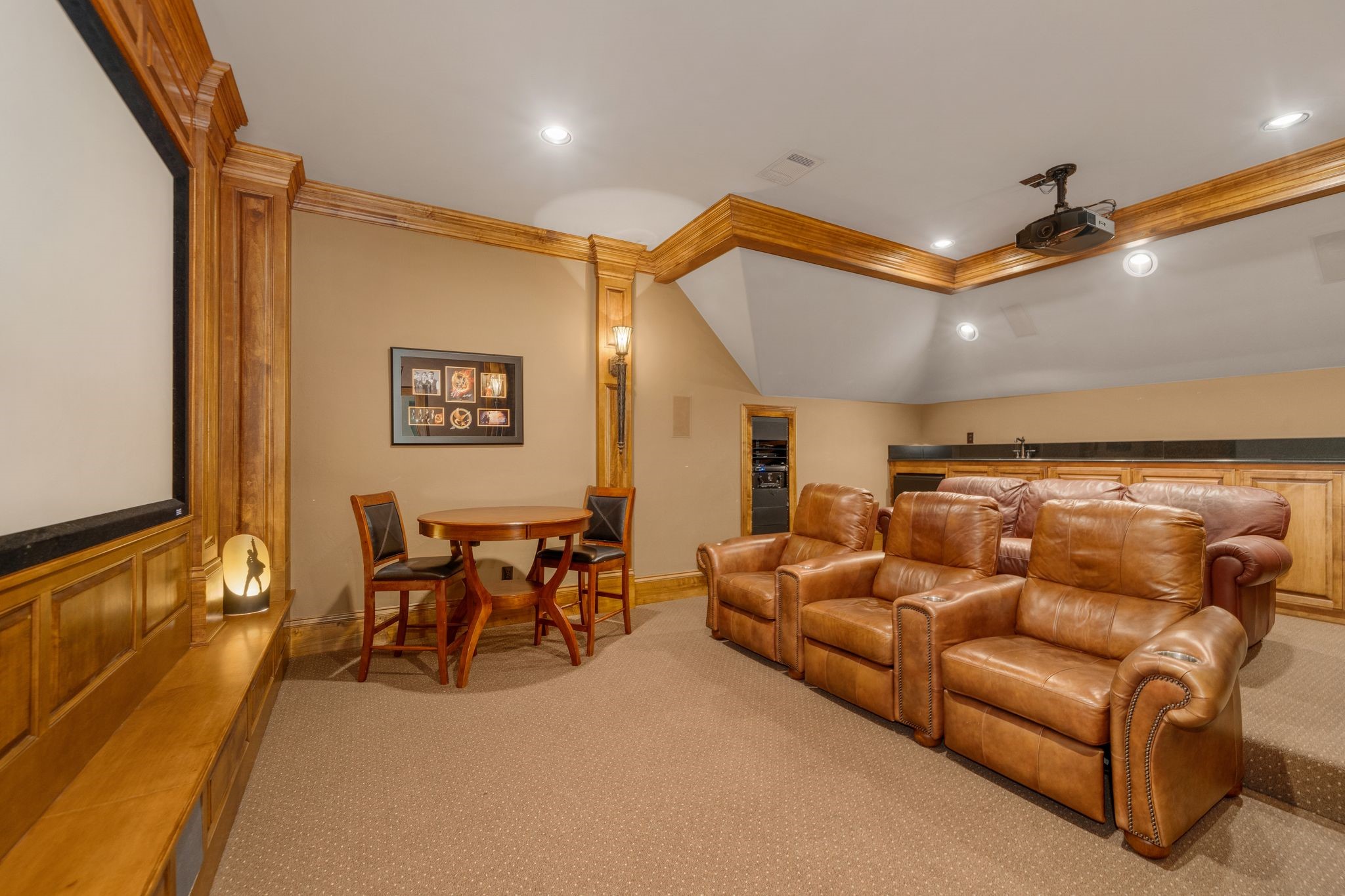 6479 Bluffview Drive