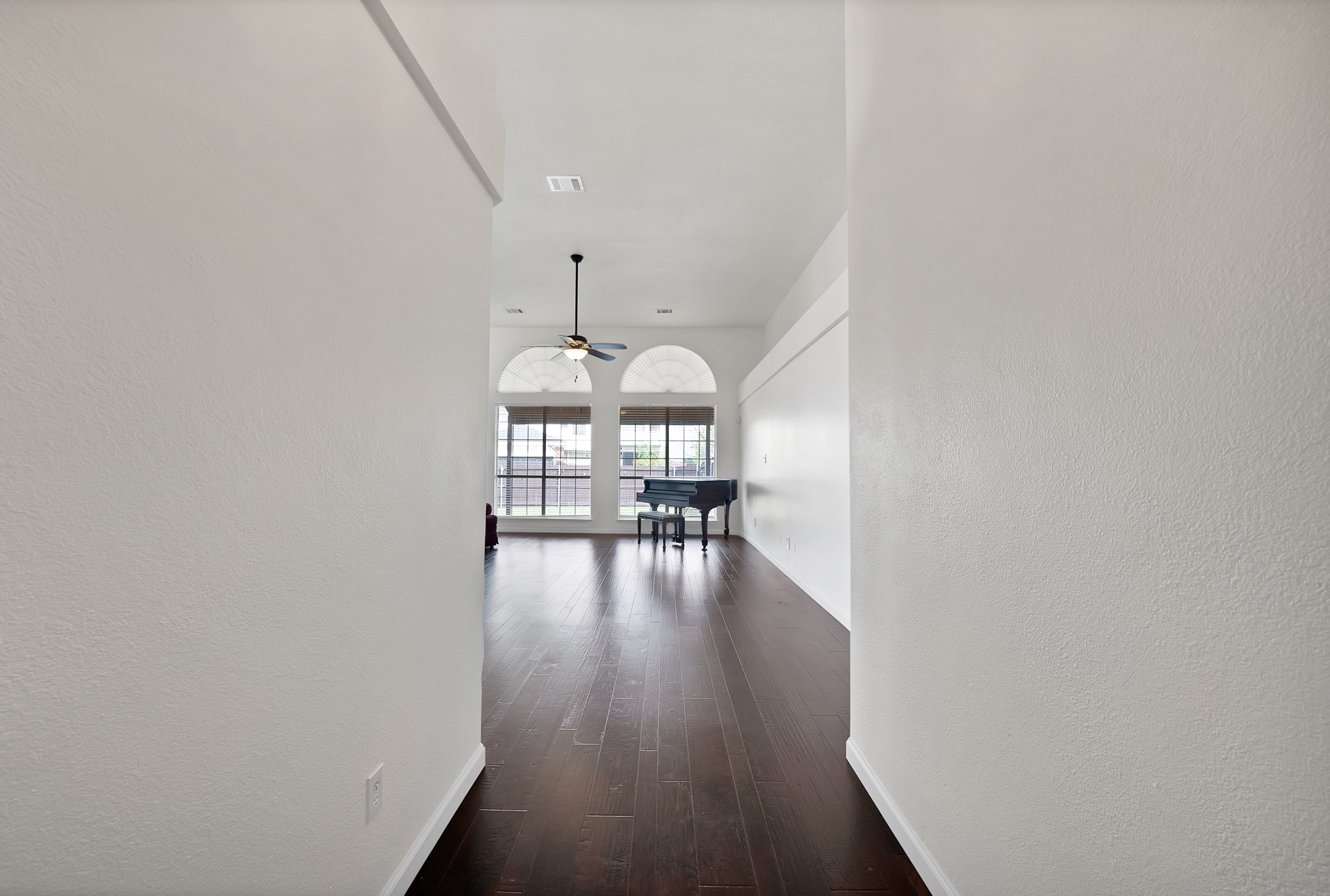 5418 Highgate Lane