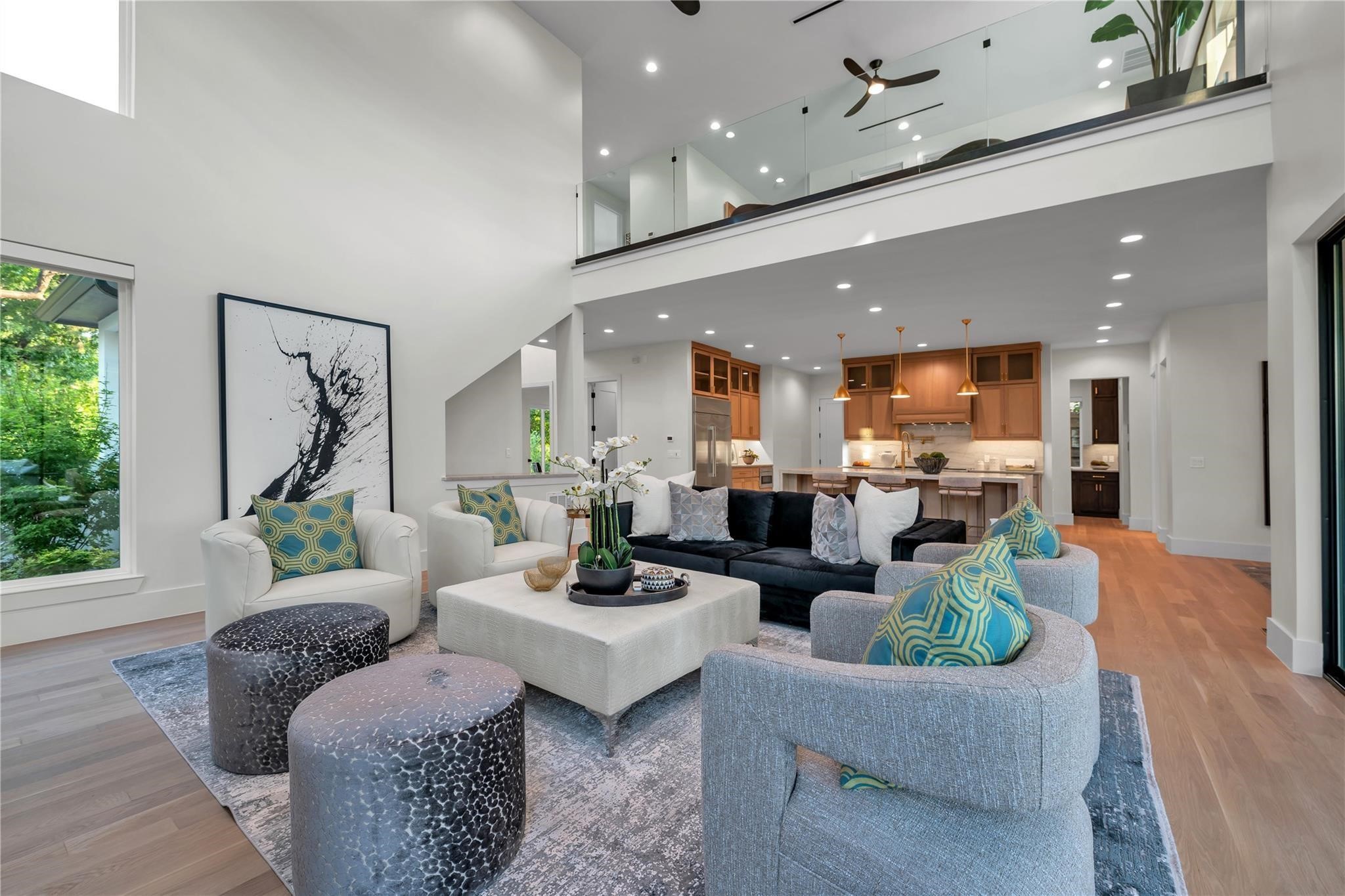 419 W Colorado Boulevard