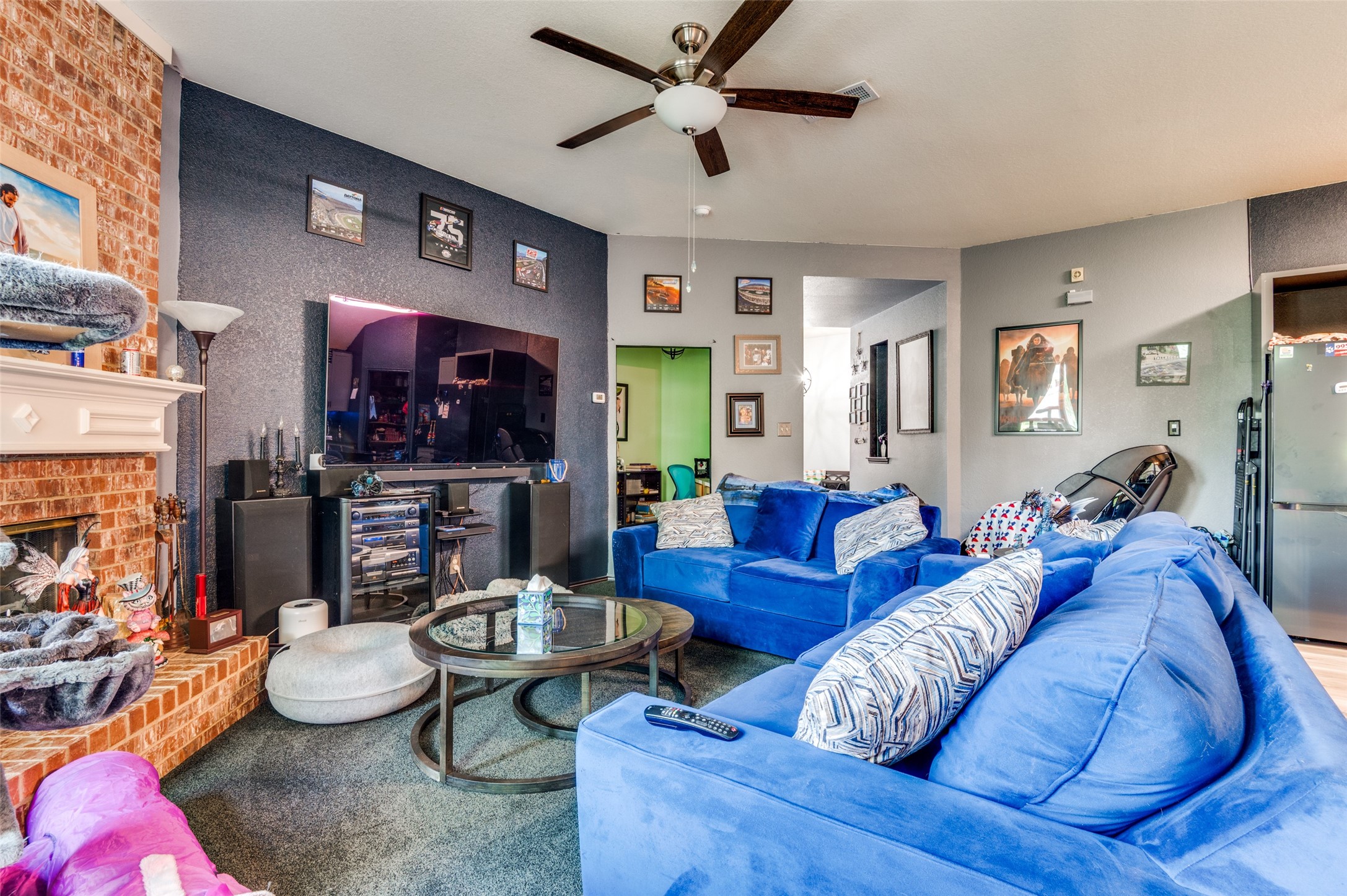 805 E Huitt Lane