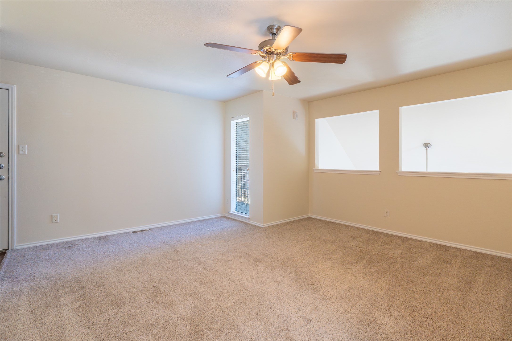9831 Walnut Street P211