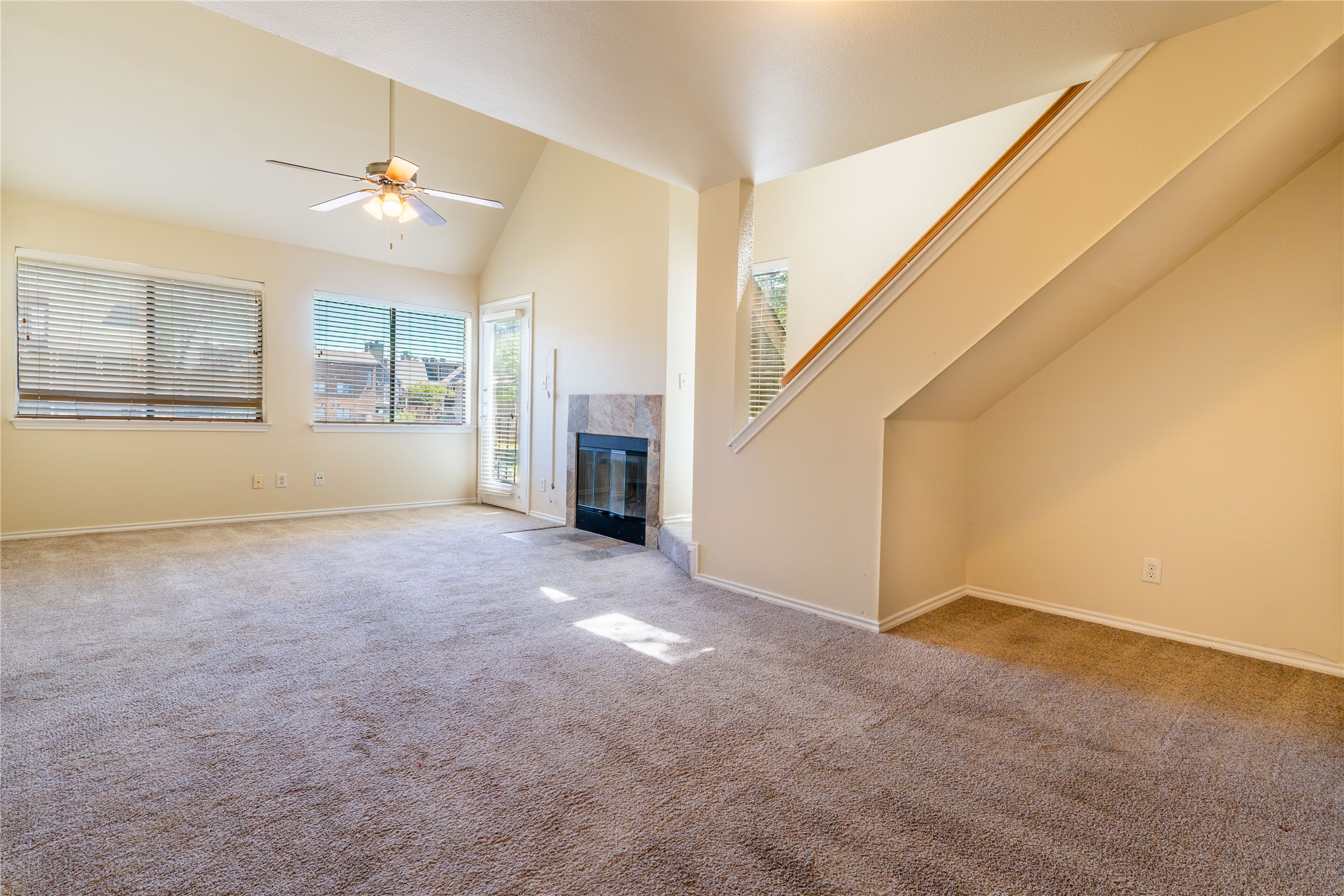 9831 Walnut Street P211