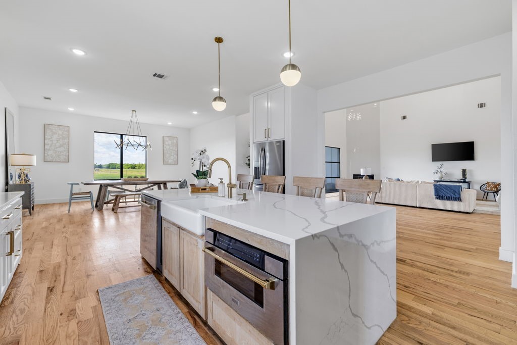 4245 County Road 1096