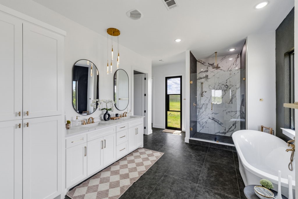 4245 County Road 1096