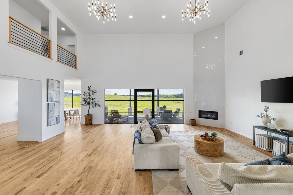 4245 County Road 1096