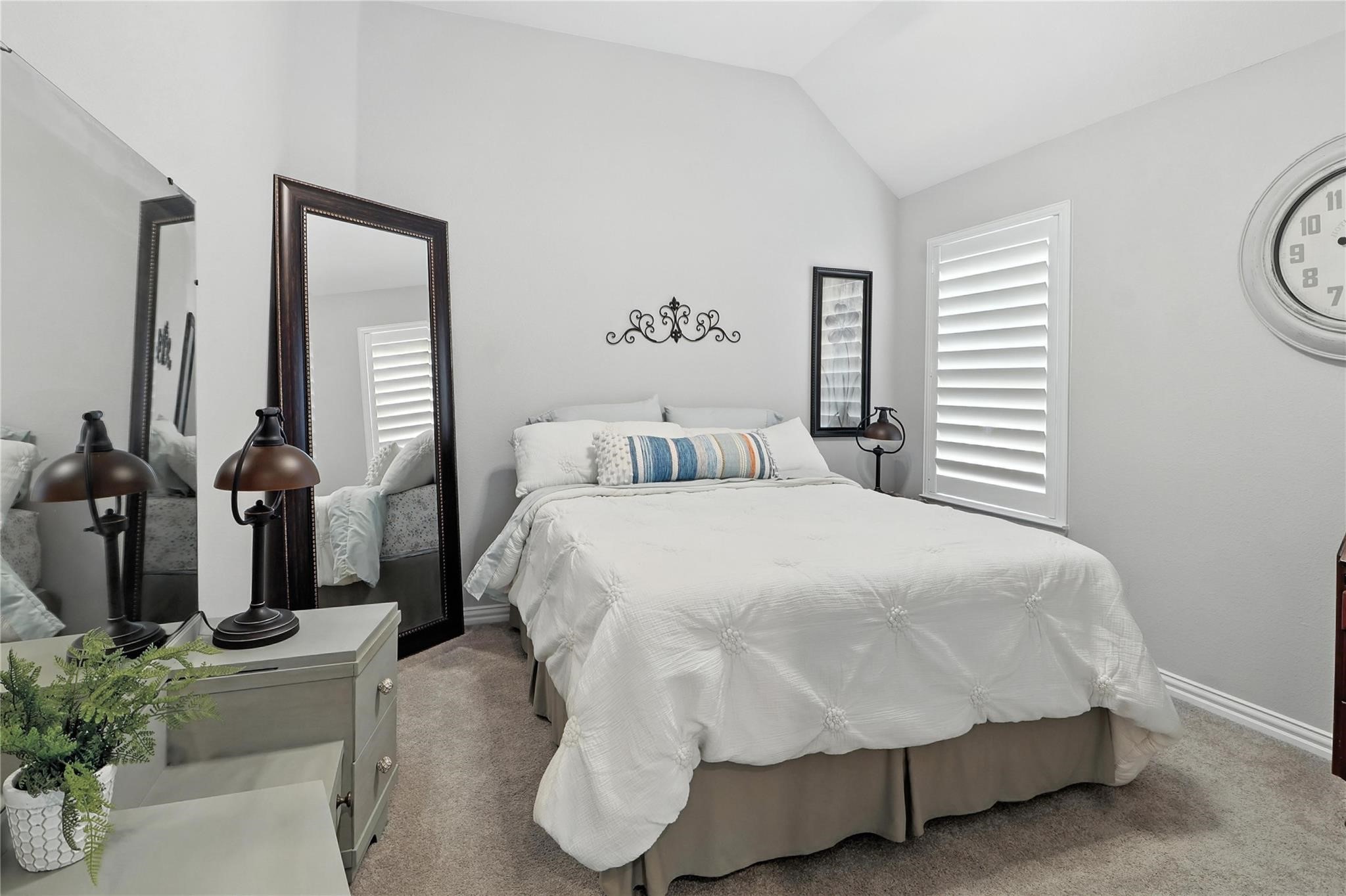 5512 Pebble Drive