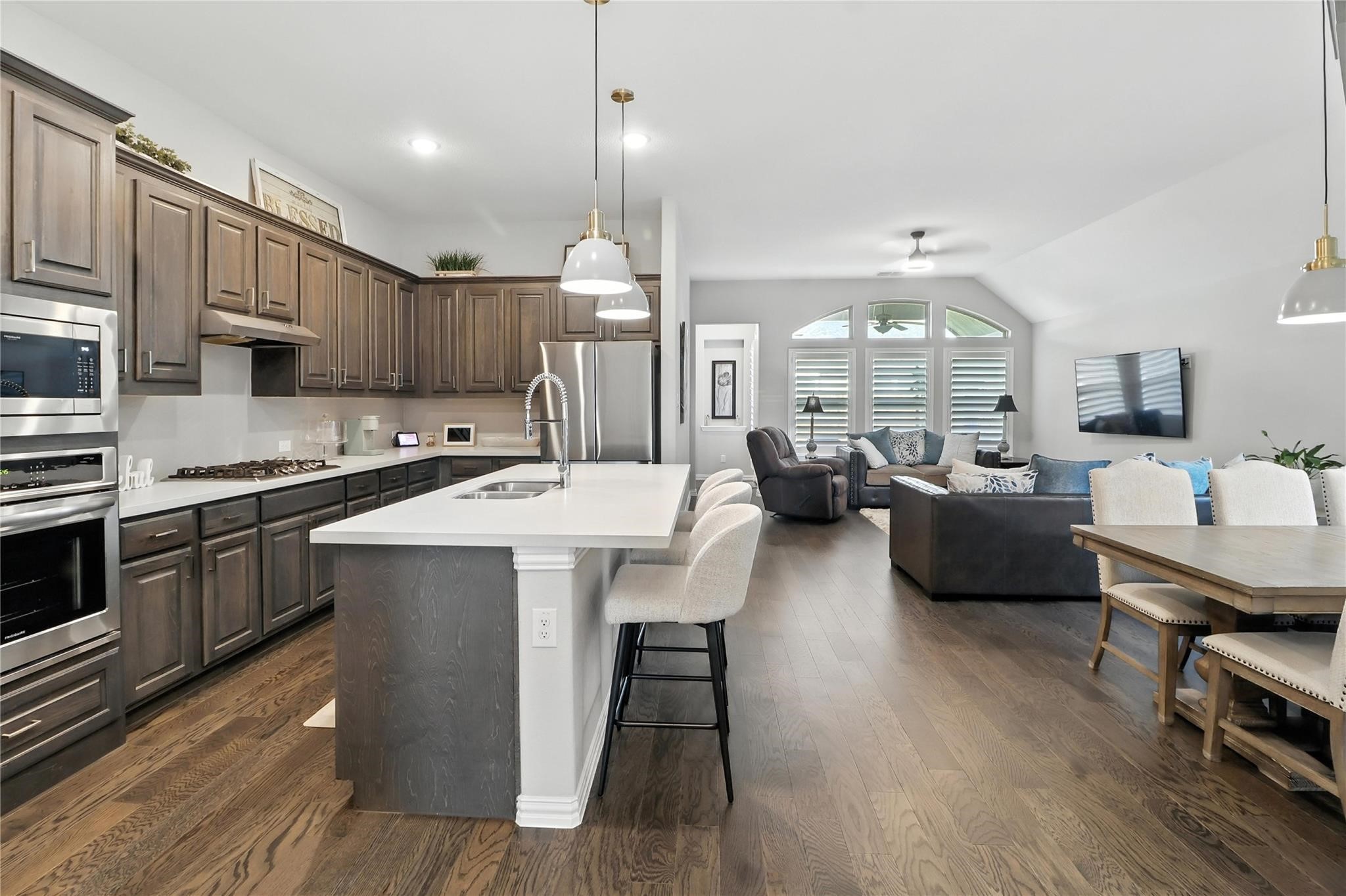5512 Pebble Drive