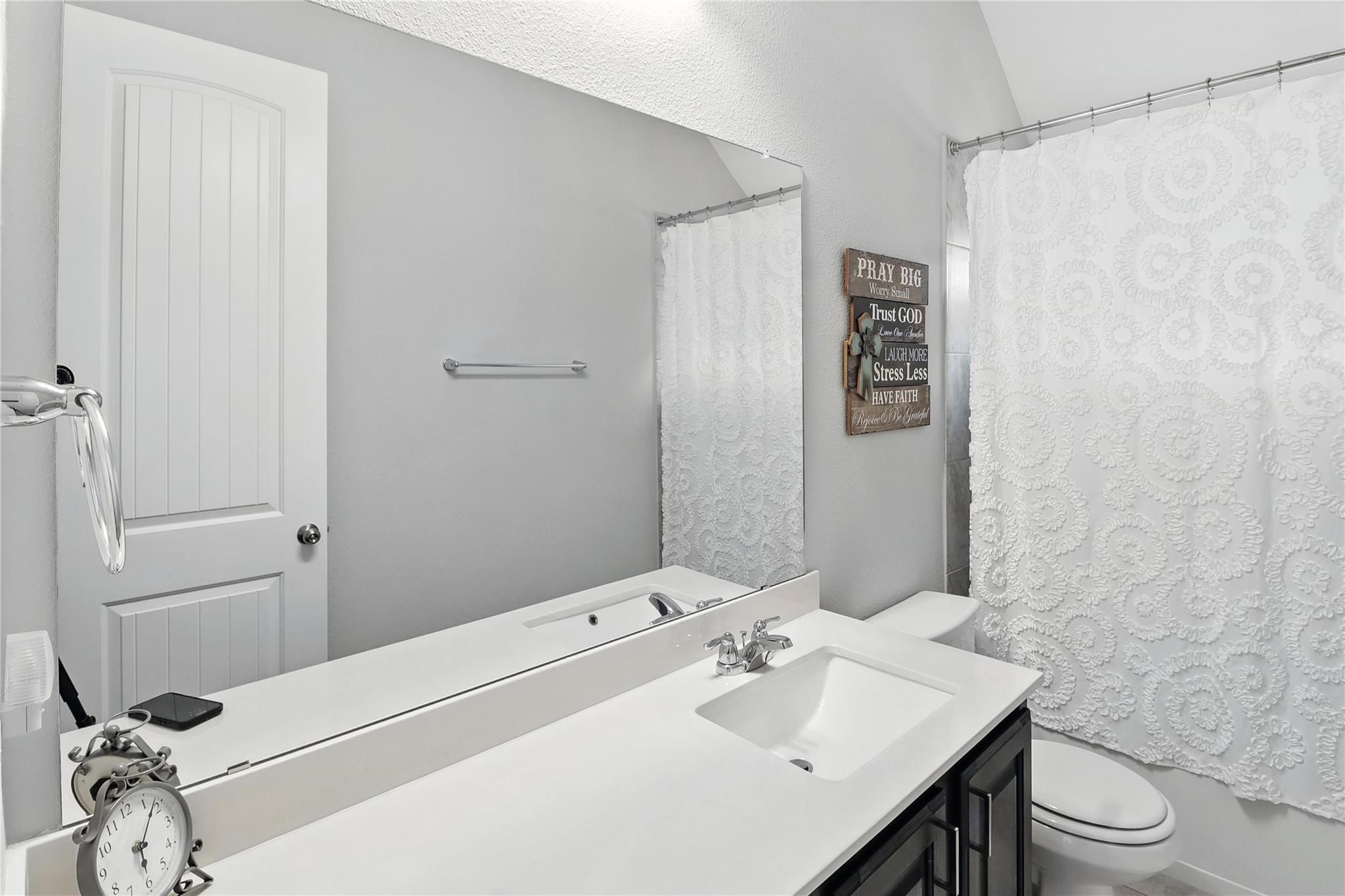 5512 Pebble Drive