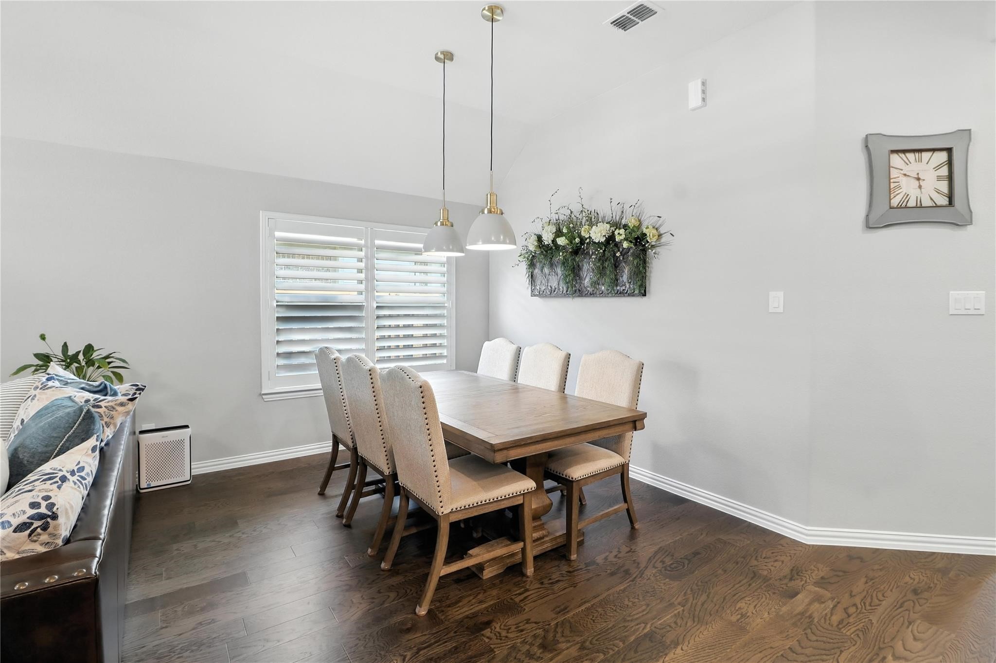 5512 Pebble Drive