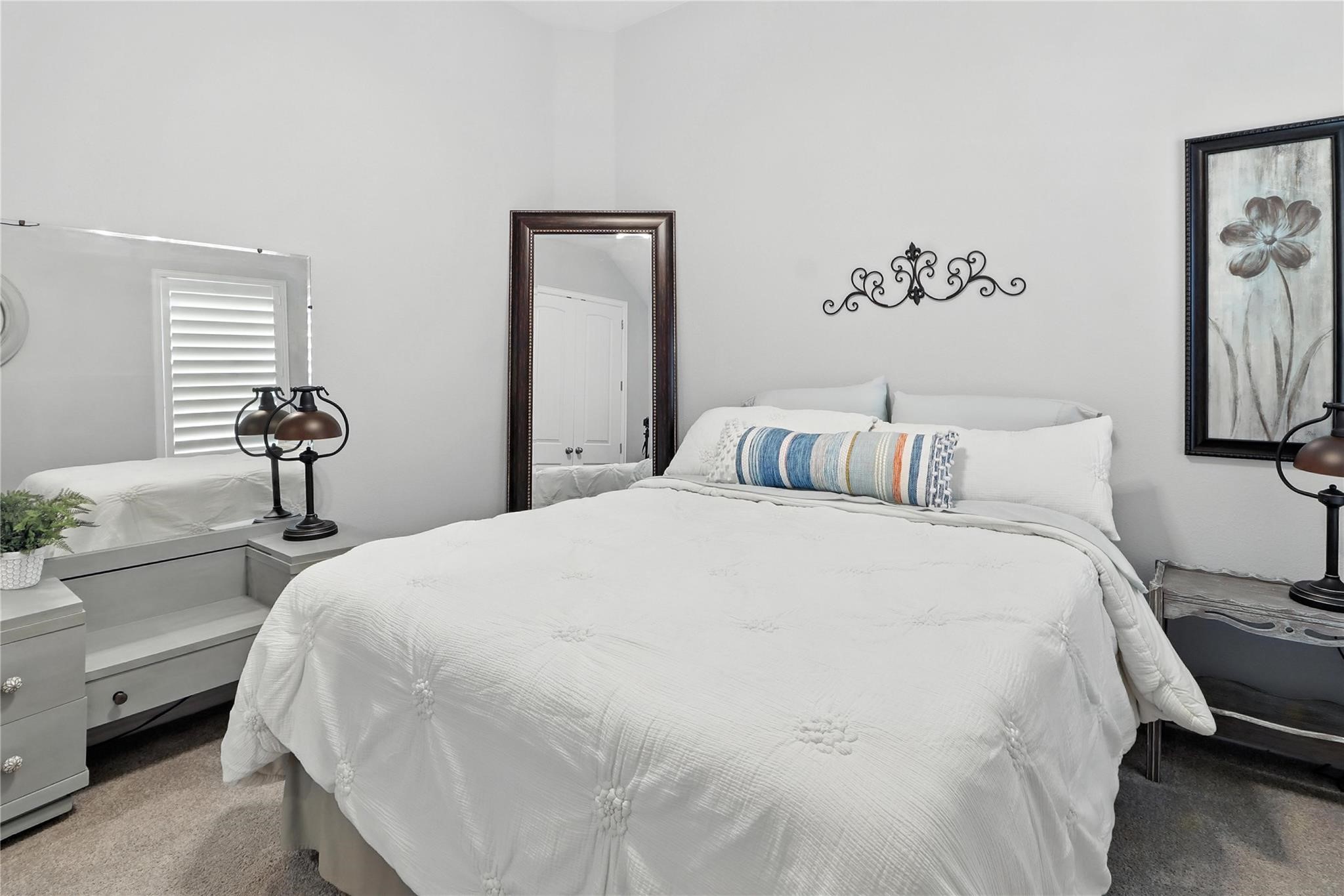 5512 Pebble Drive