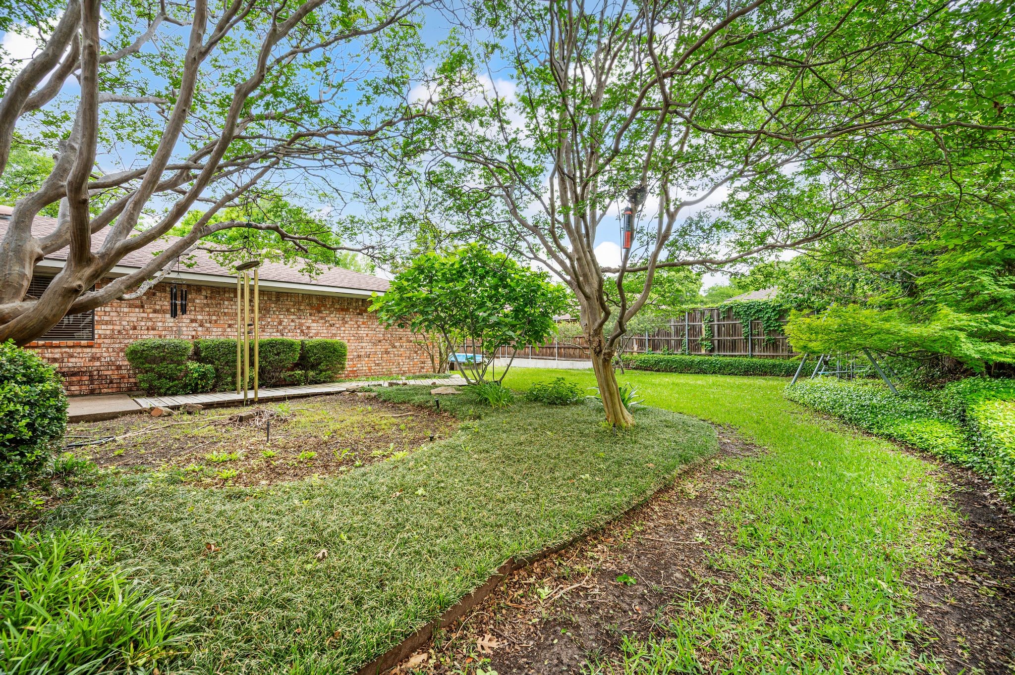 3910 Larkin Lane