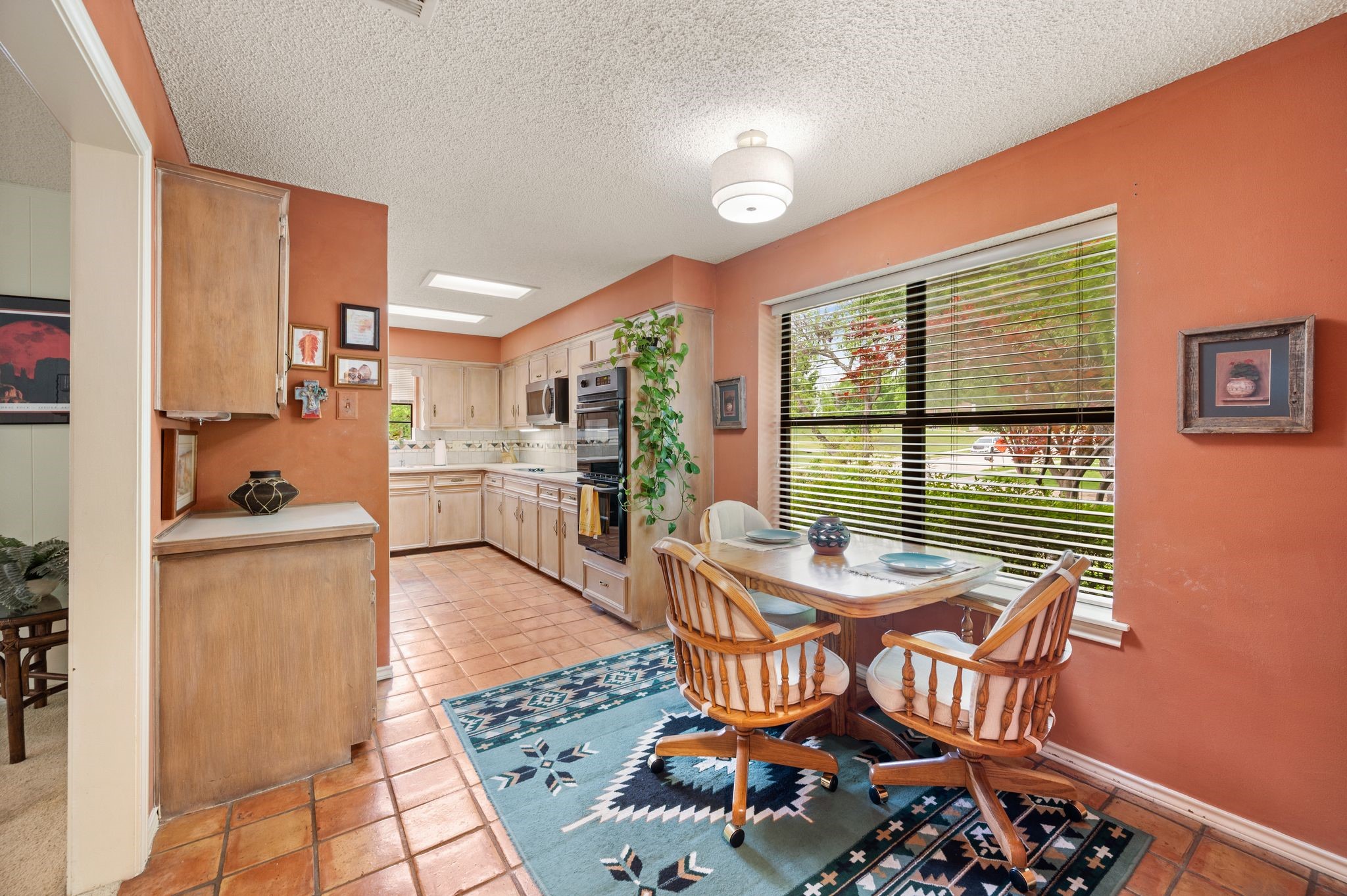3910 Larkin Lane