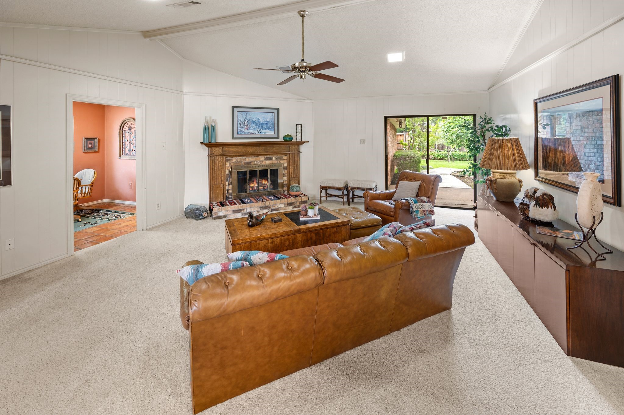 3910 Larkin Lane