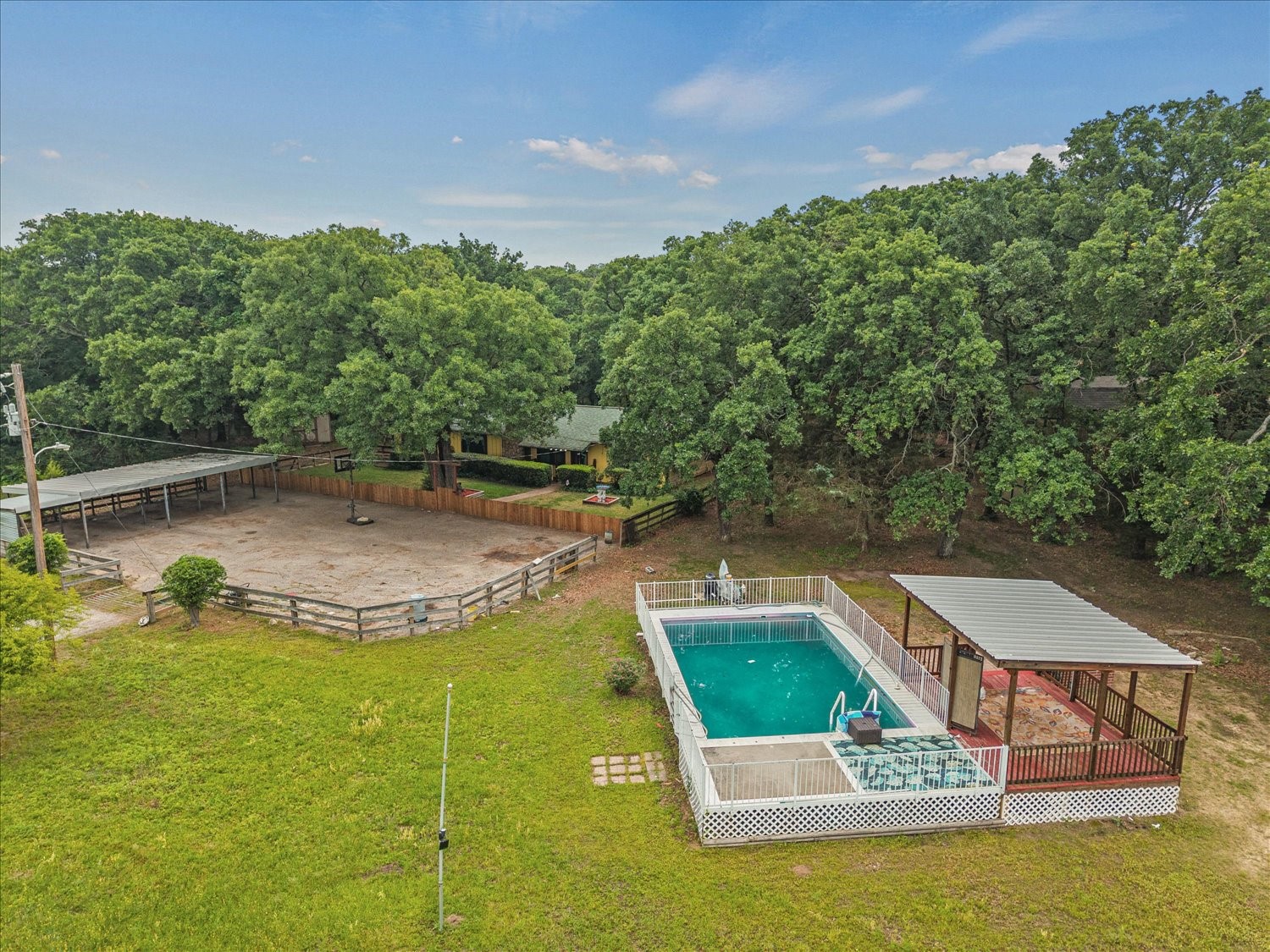 1879 County Road 3302