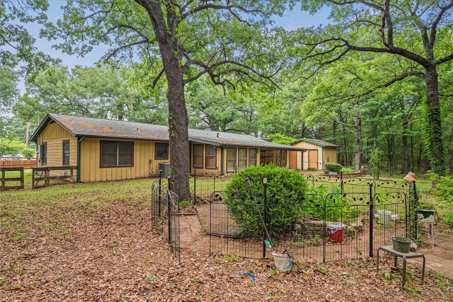 1879 County Road 3302