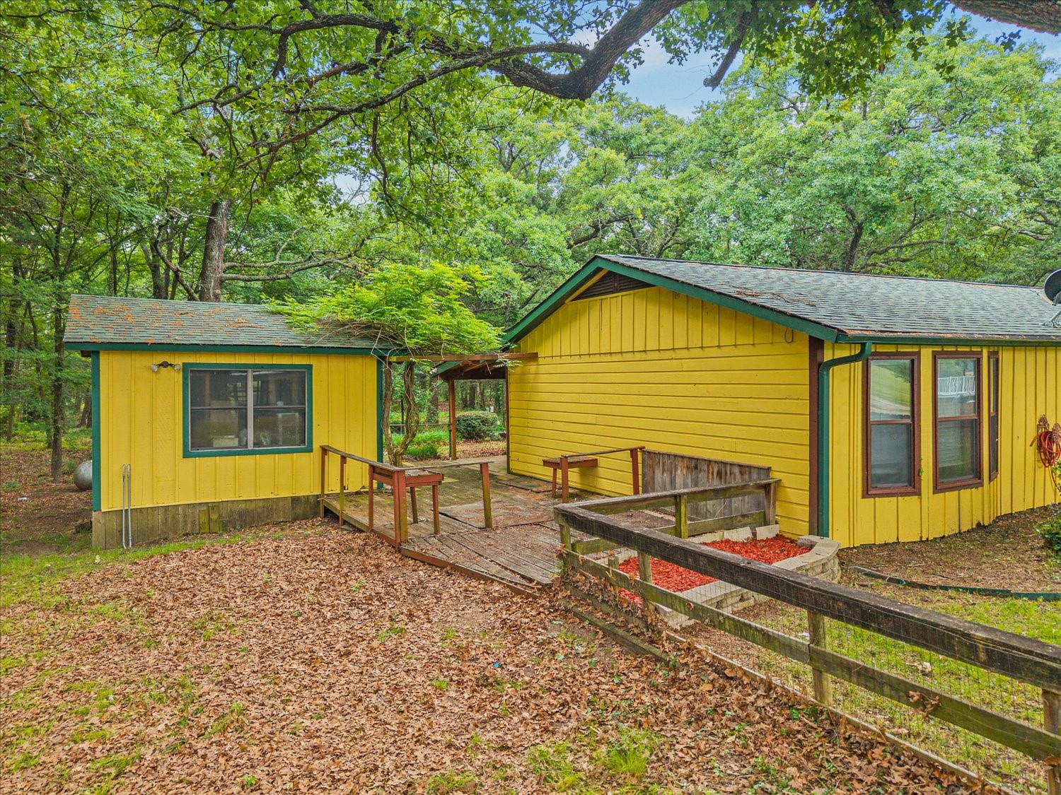 1879 County Road 3302