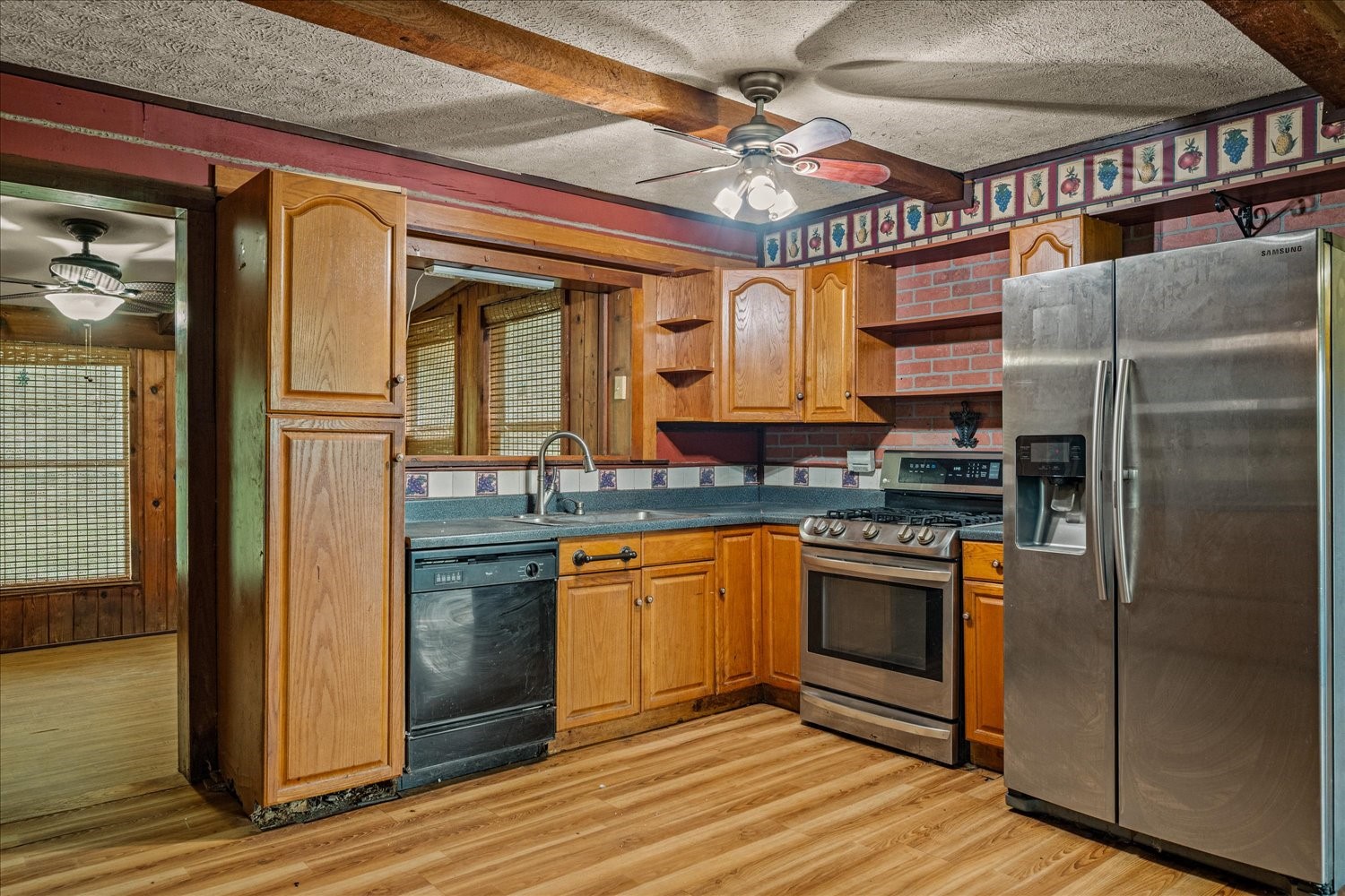 1879 County Road 3302