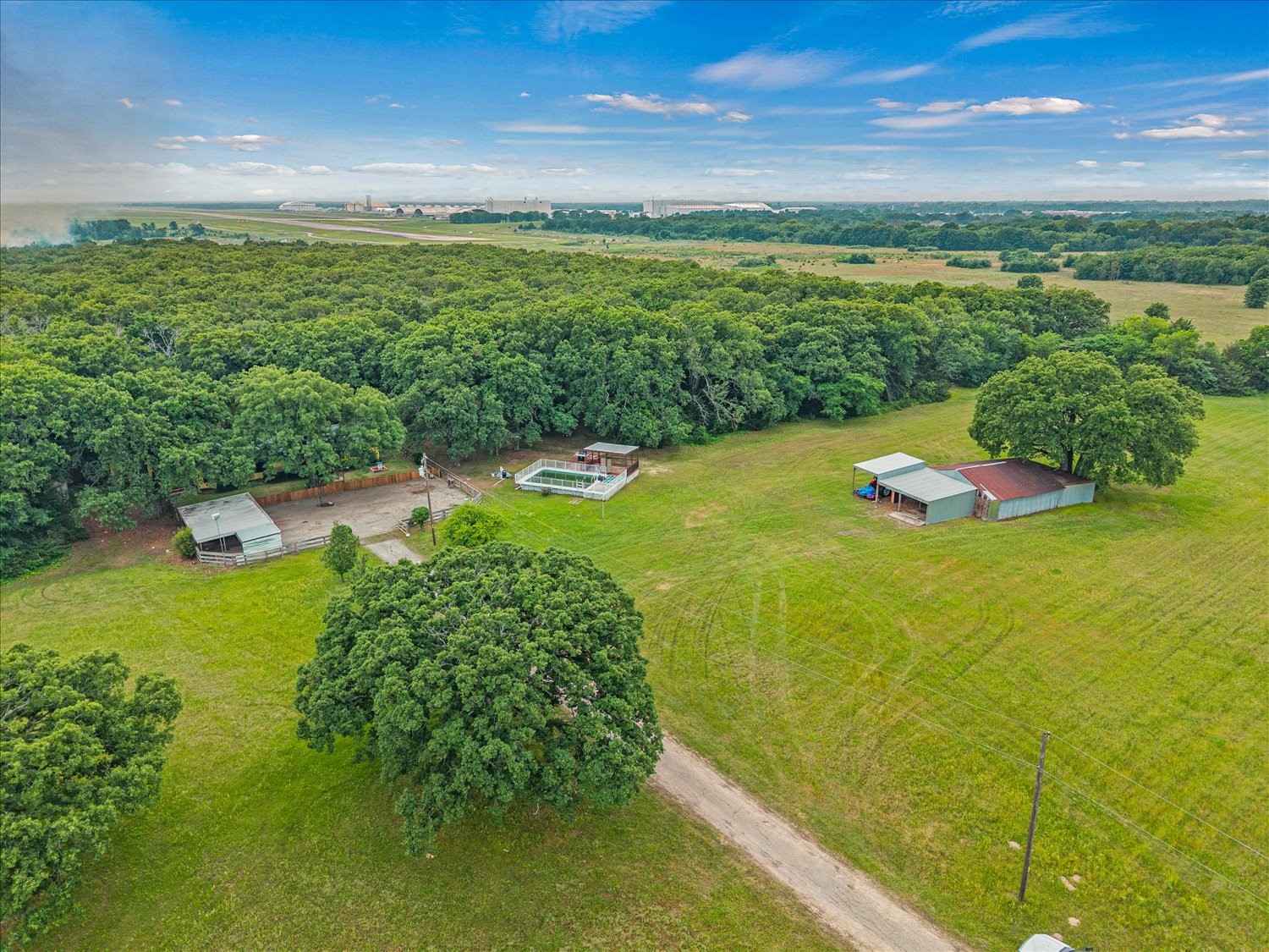 1879 County Road 3302