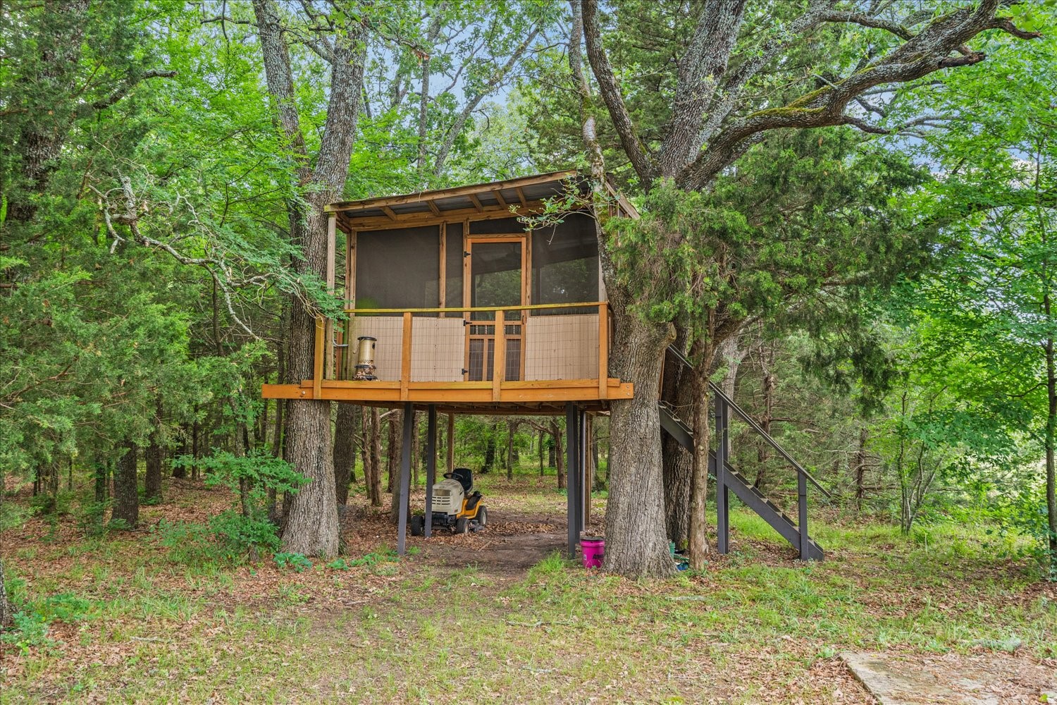 1879 County Road 3302