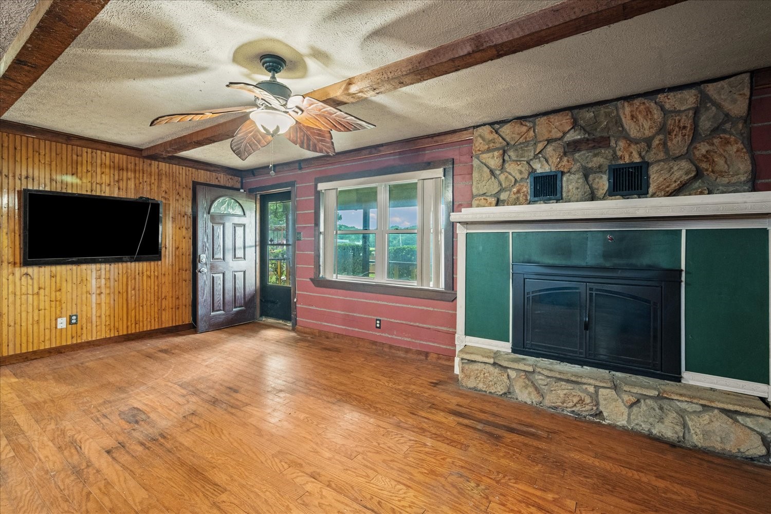 1879 County Road 3302