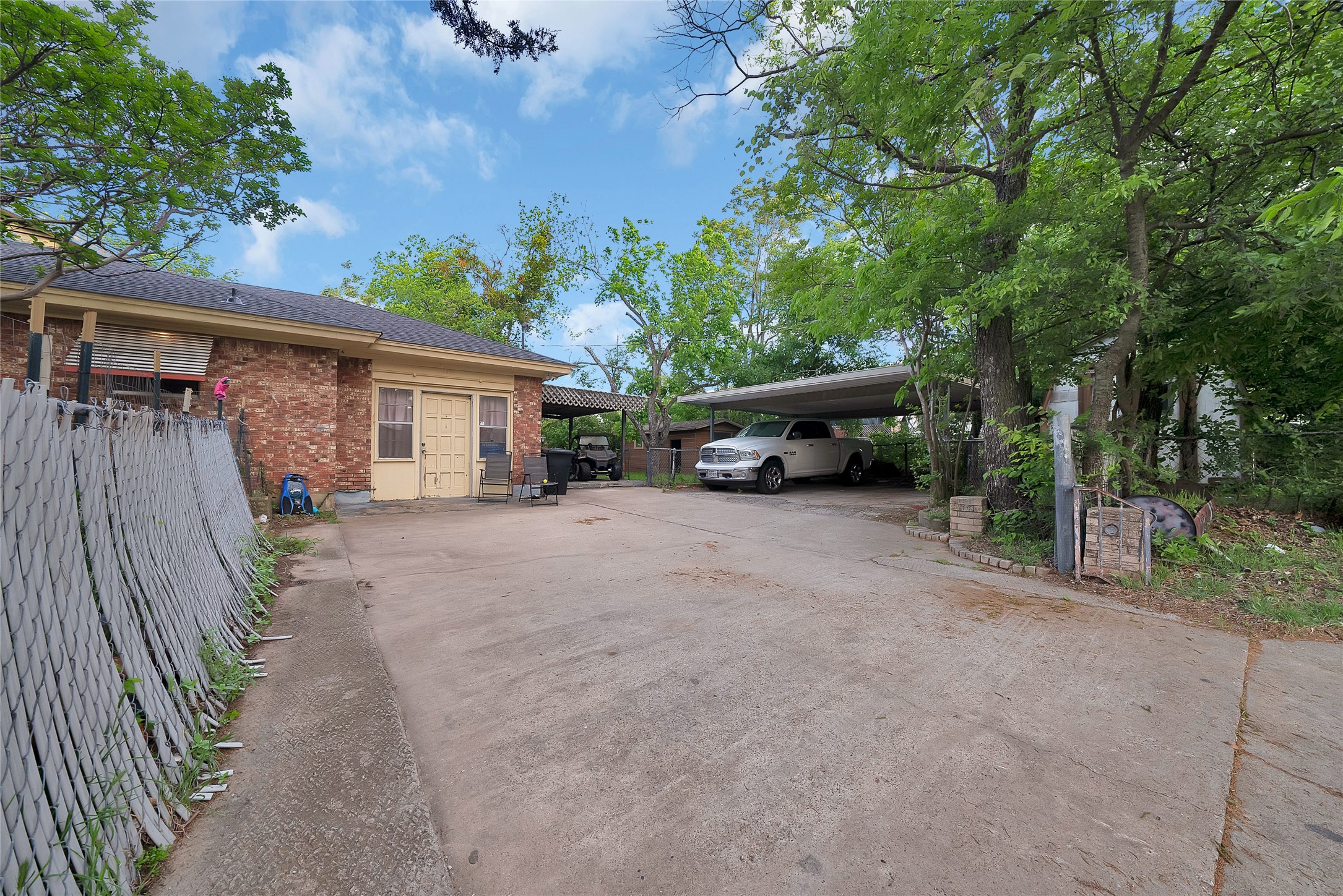 1207 Camelia Street