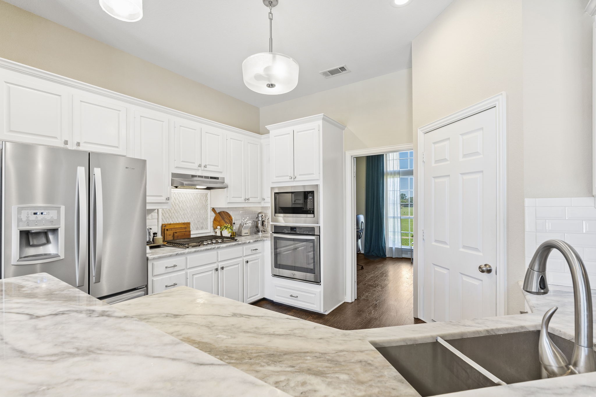 10913 Richard Circle
