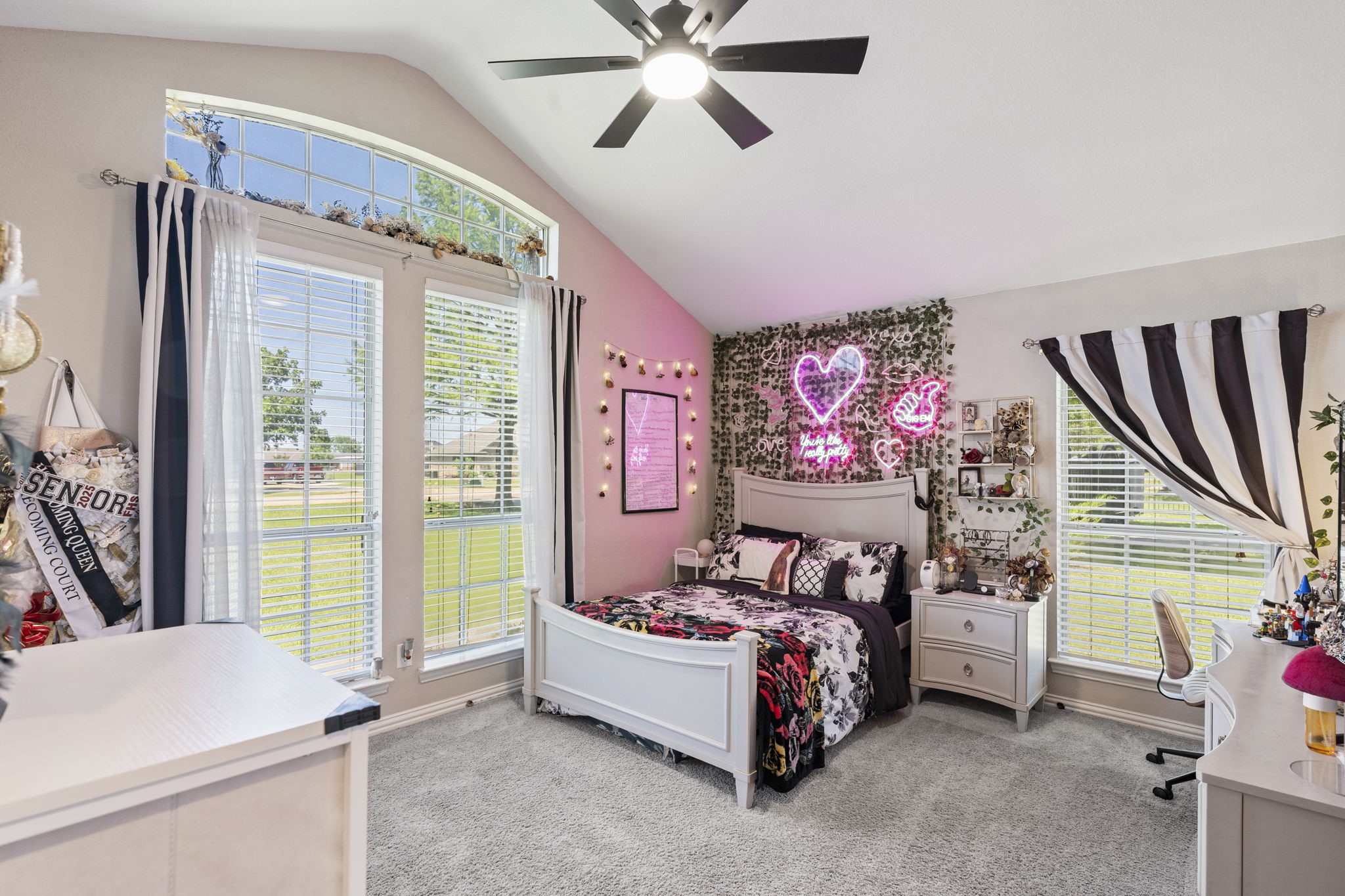 10913 Richard Circle