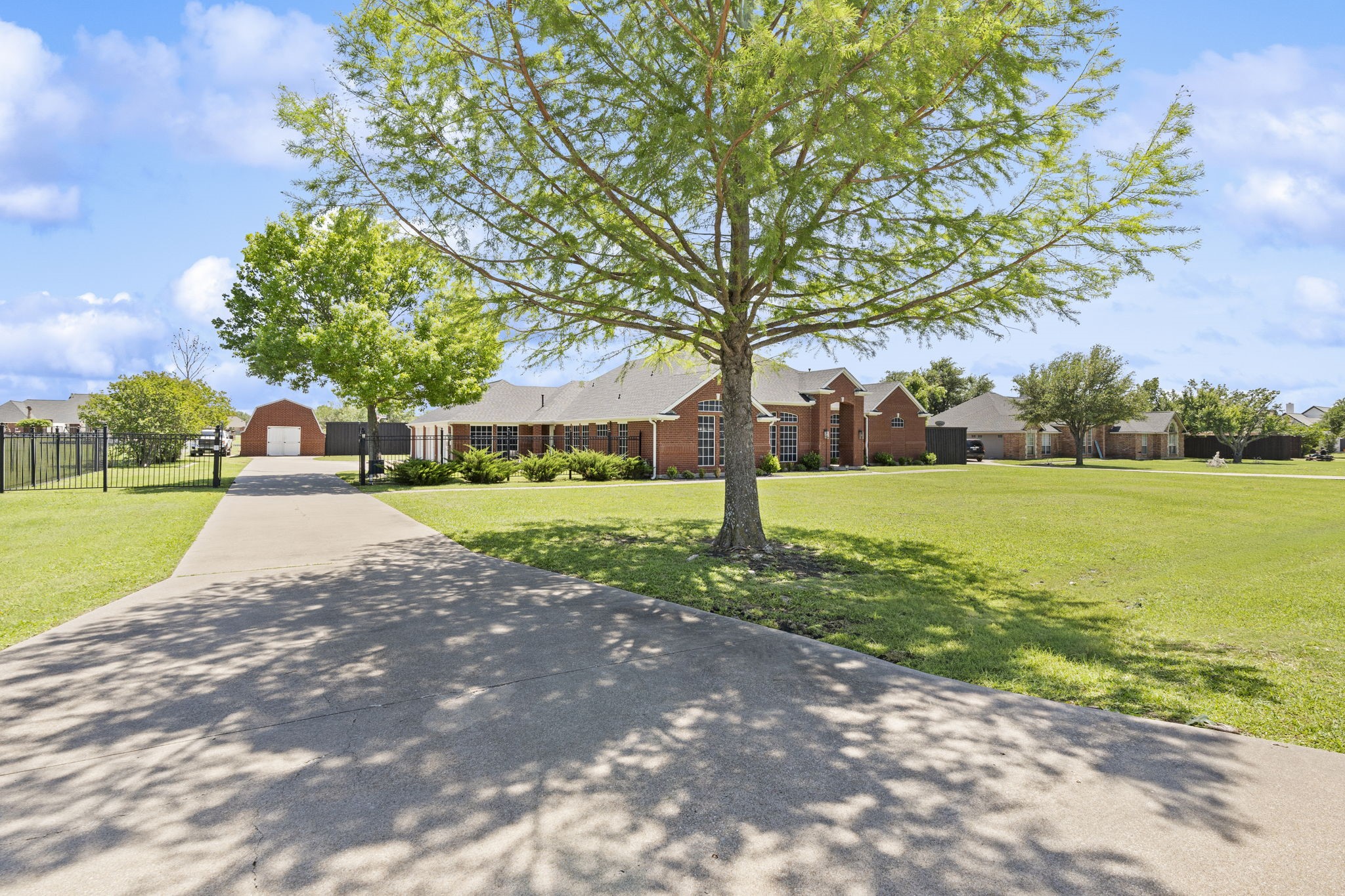 10913 Richard Circle