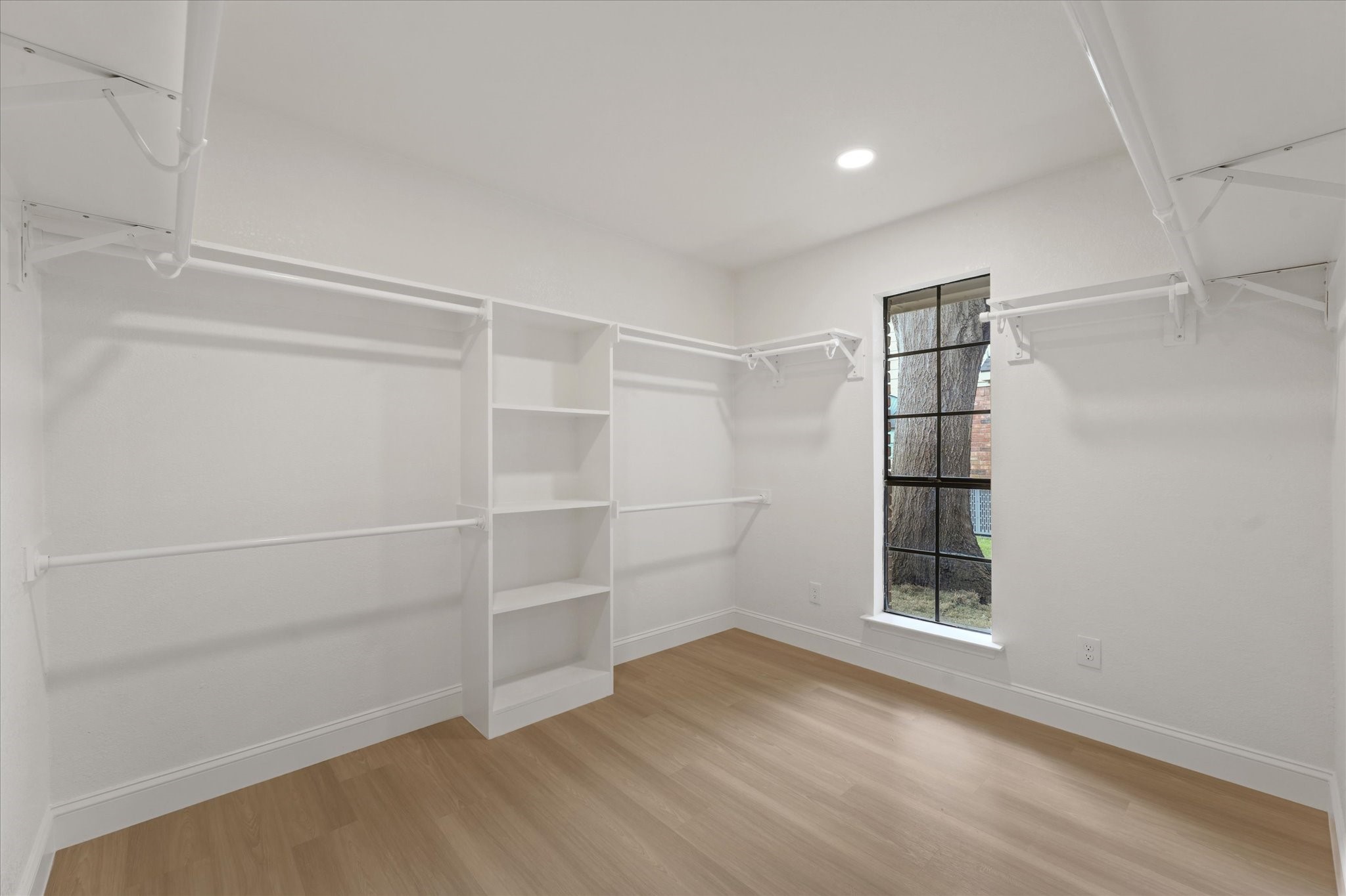 3513 Plymouth Drive