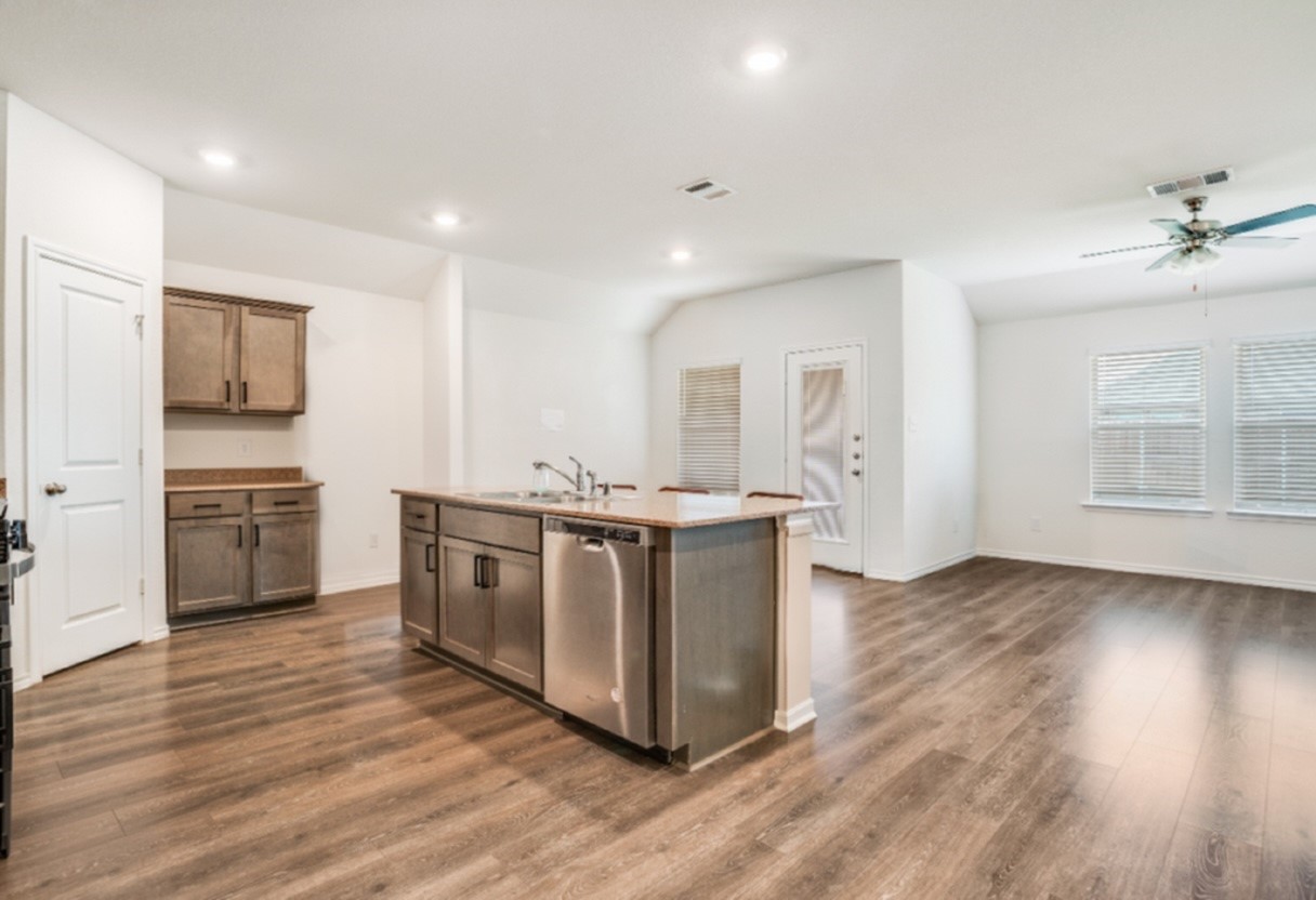 1111 Dewy Glen Lane