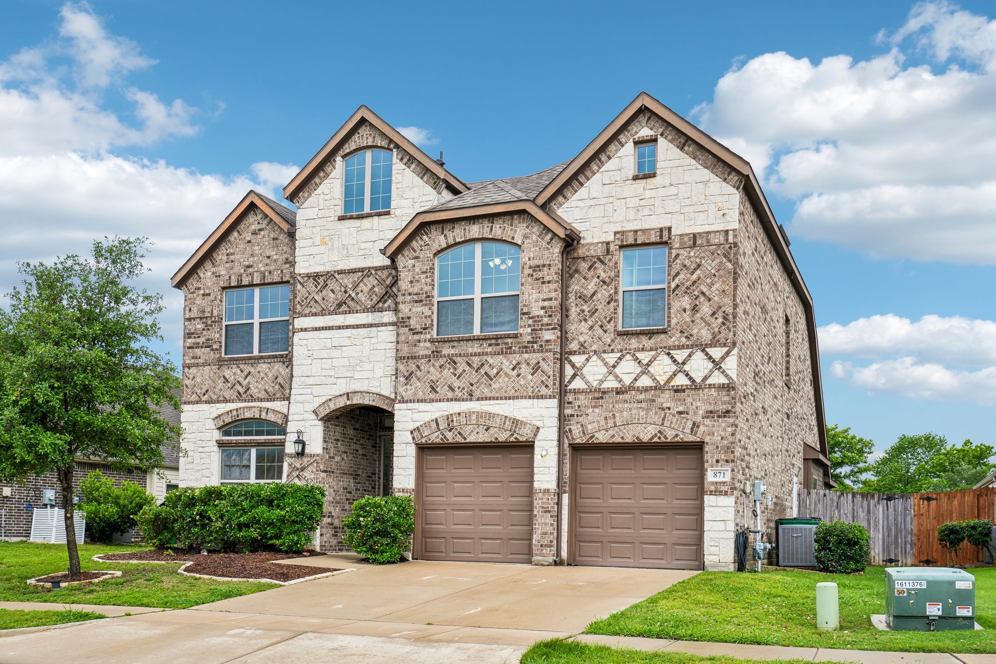 871 Mccall Drive