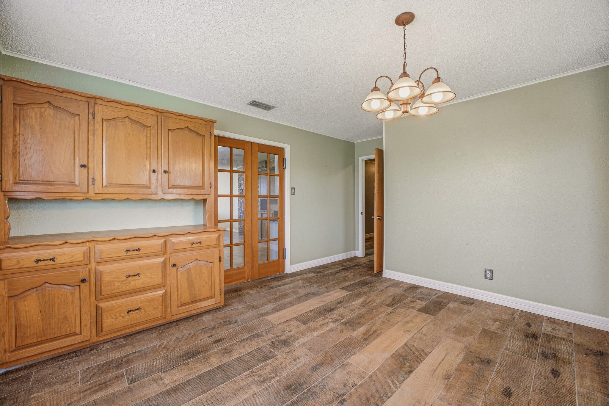 621 County Road 484