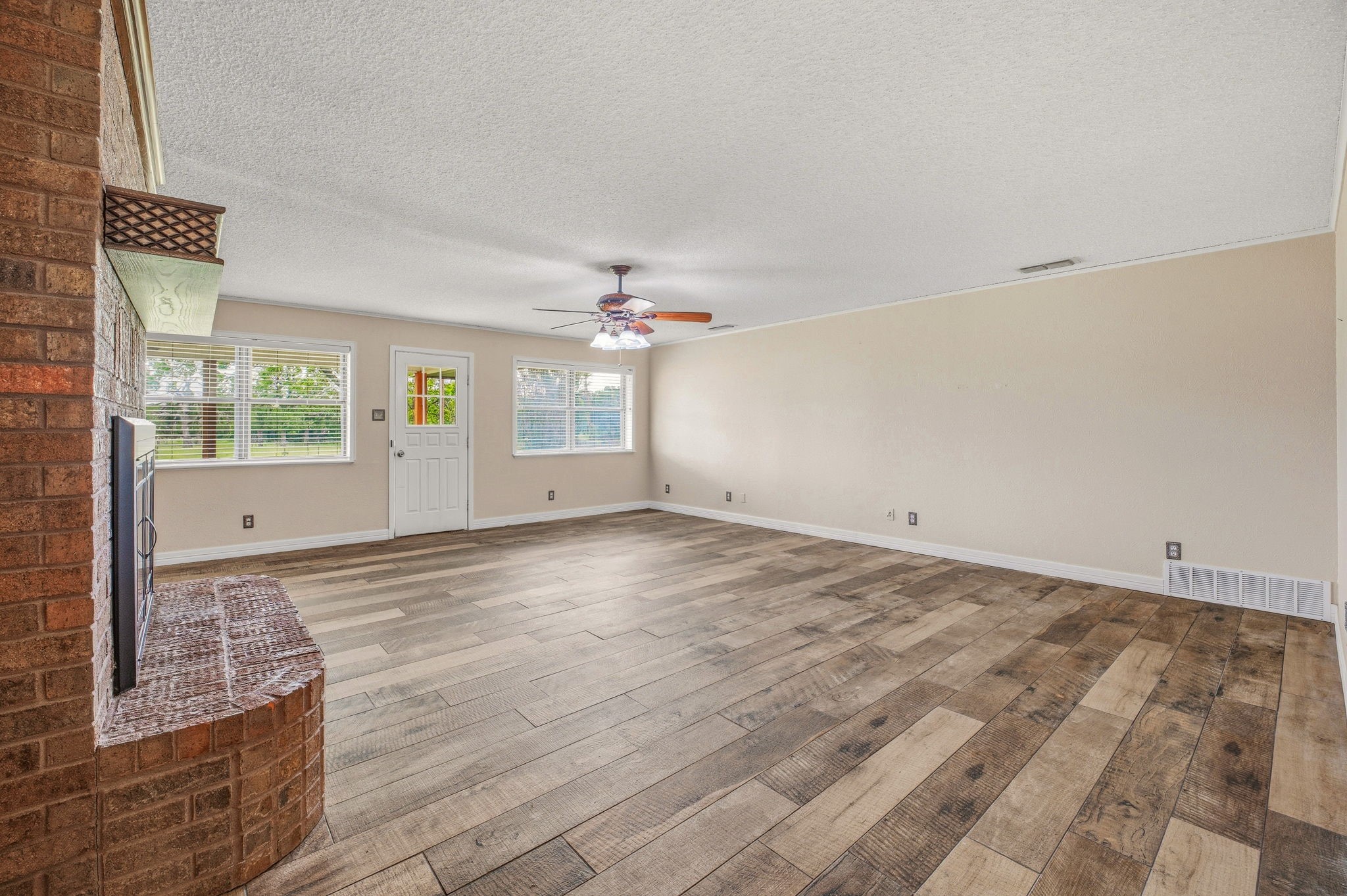 621 County Road 484