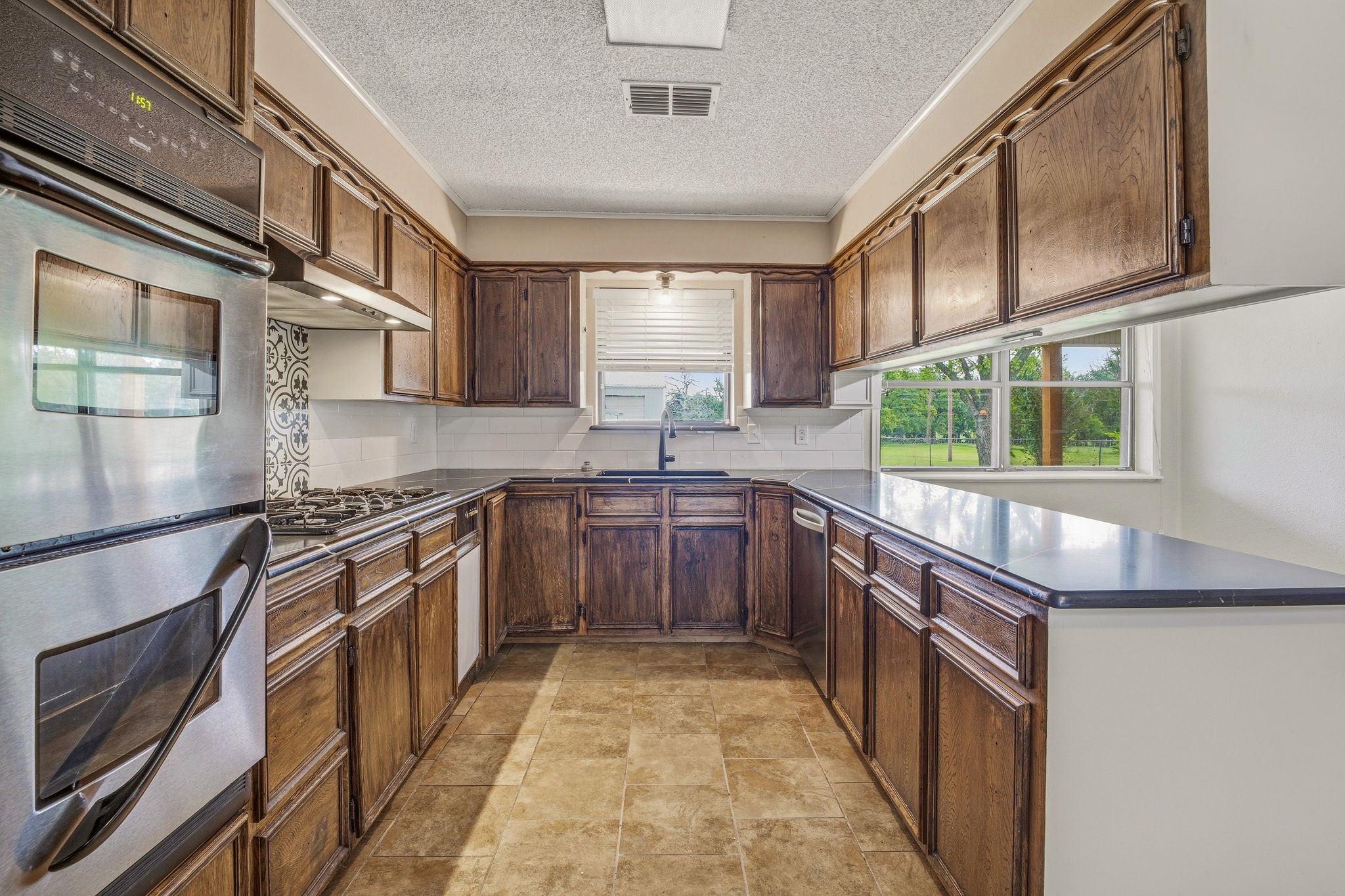 621 County Road 484
