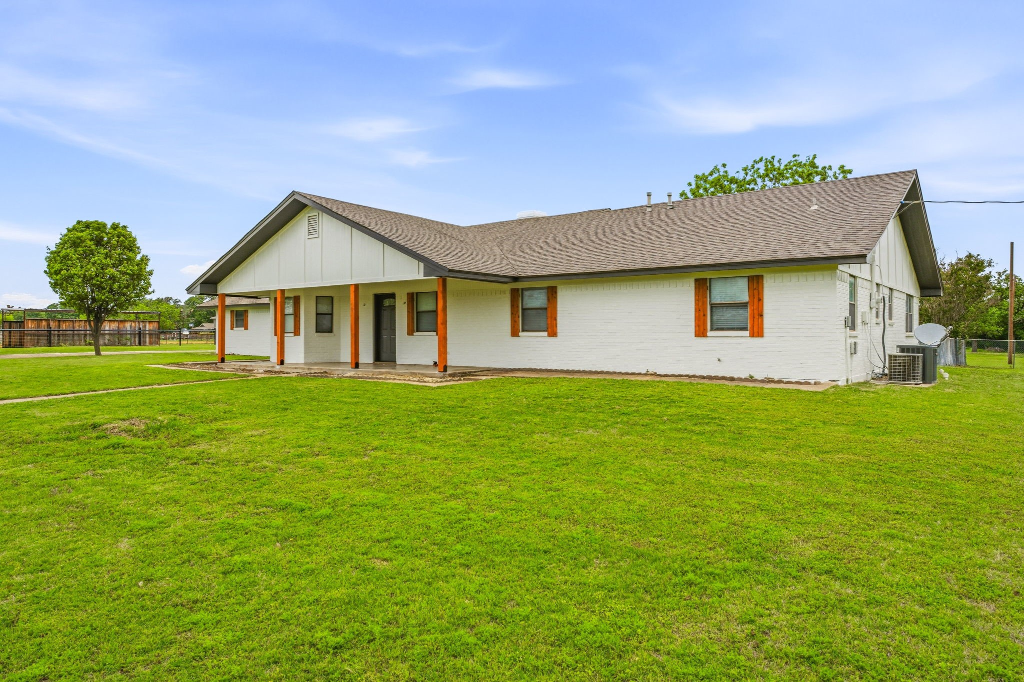 621 County Road 484