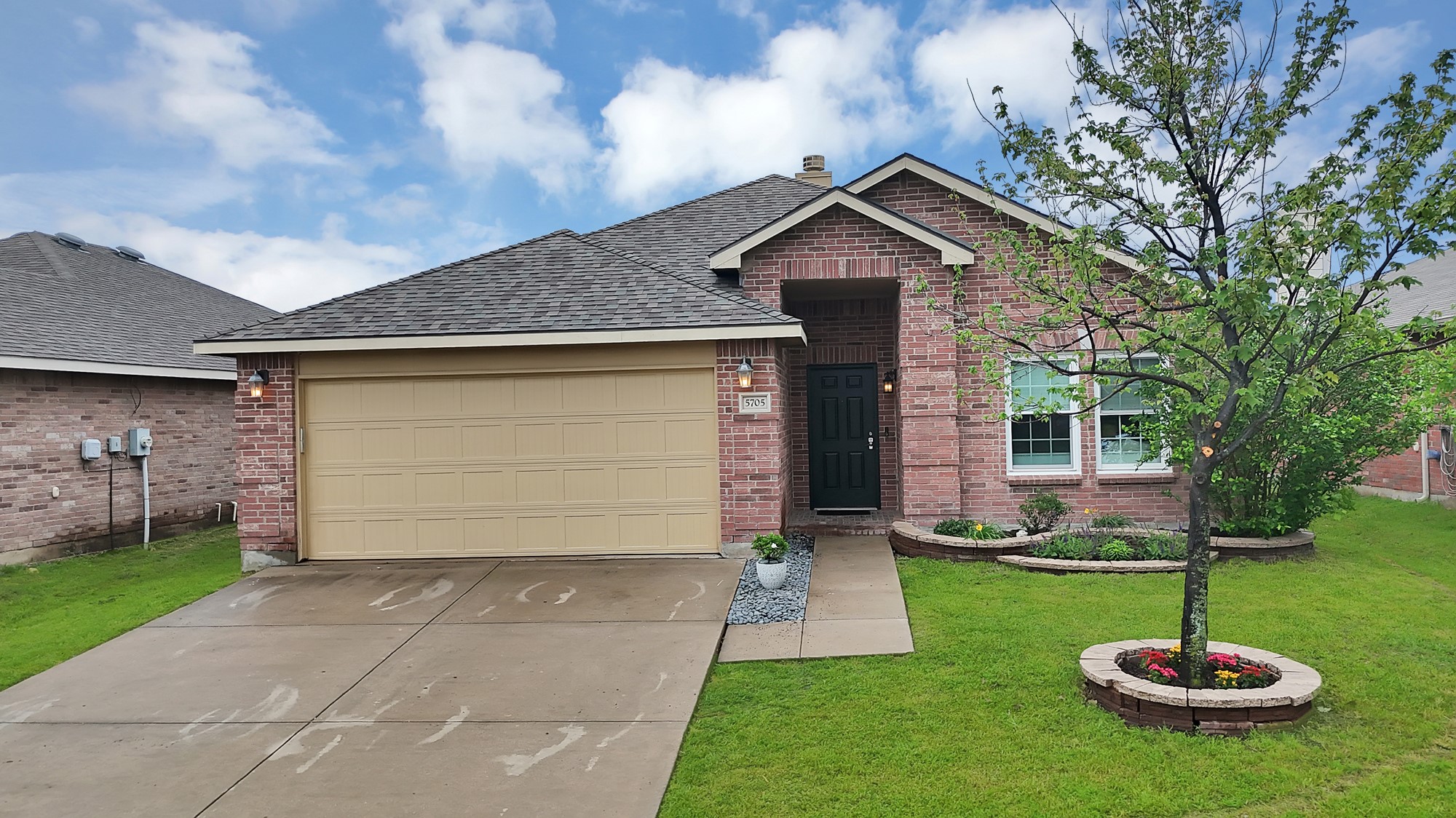 5705 Talons Crest Circle